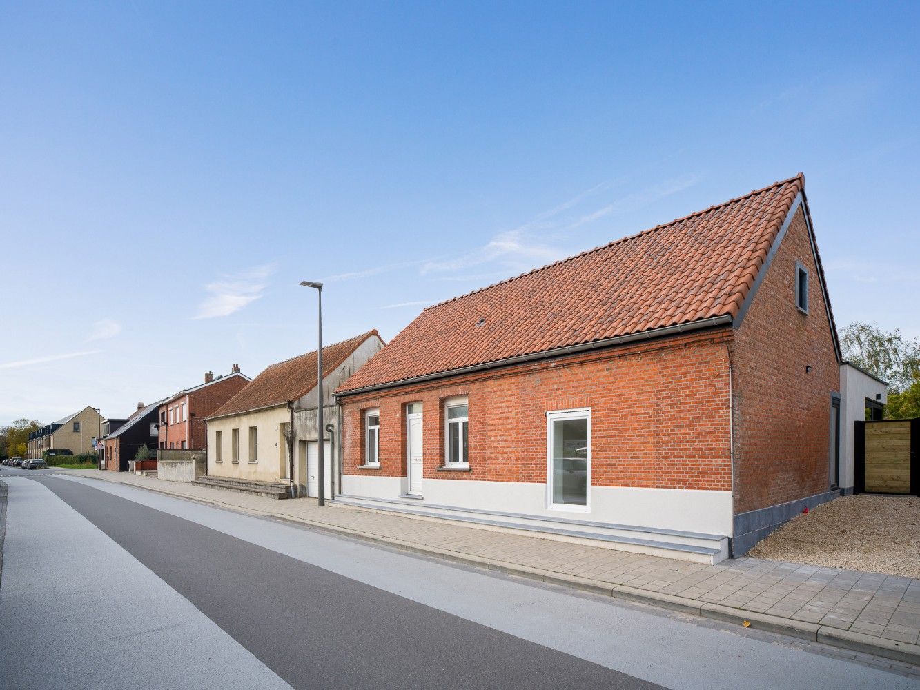 Prachtig gerenoveerde woning met 3 slpk. en tuin foto 37