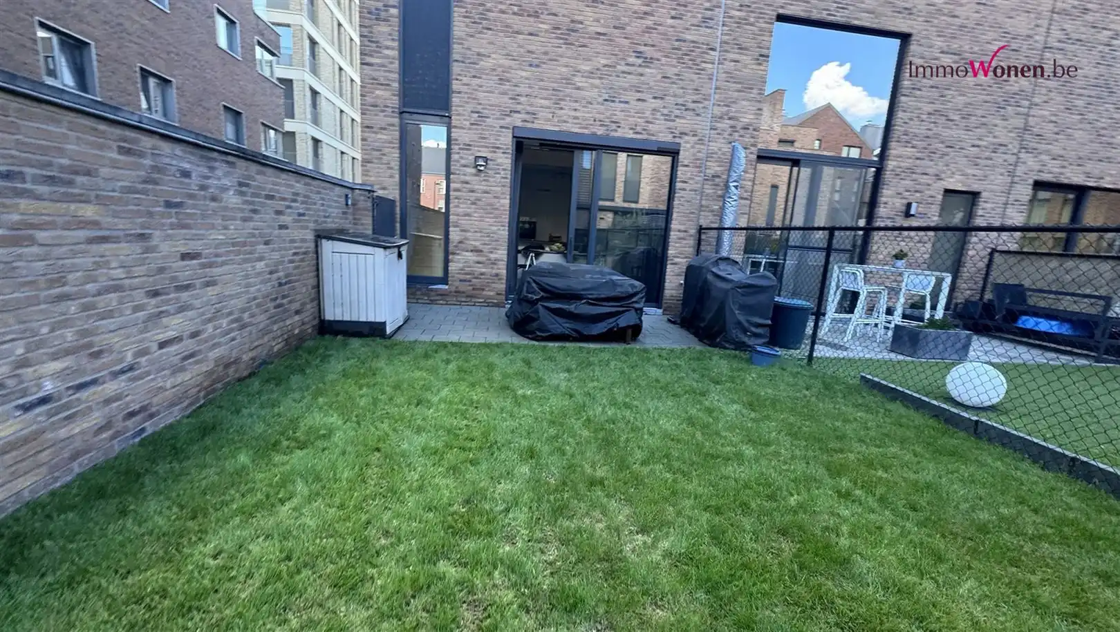 Energiezuinige halfopen woning met tuin en autostaanplaats foto 27