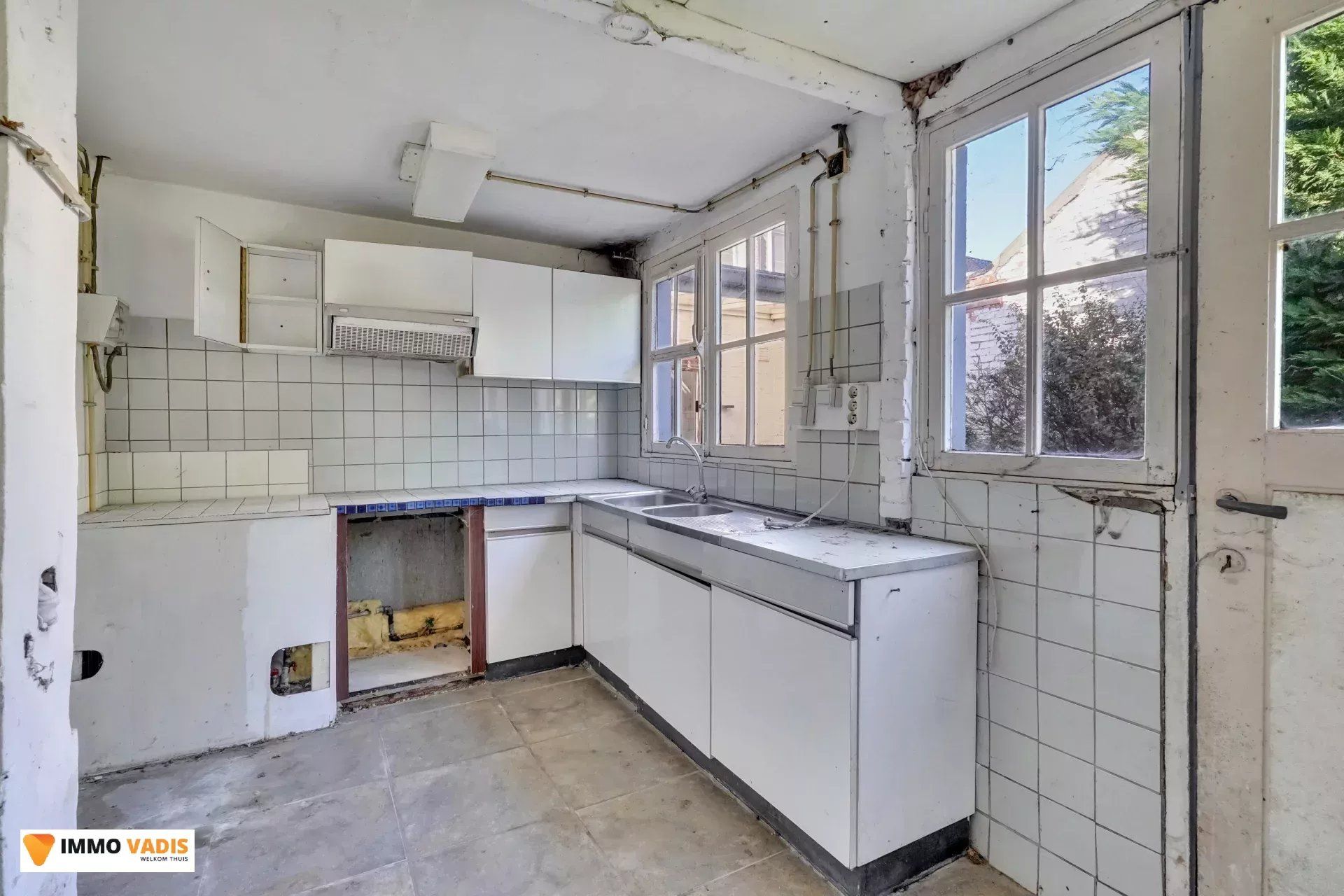 Woning met drie slaapkamers en dubbele garage foto 13