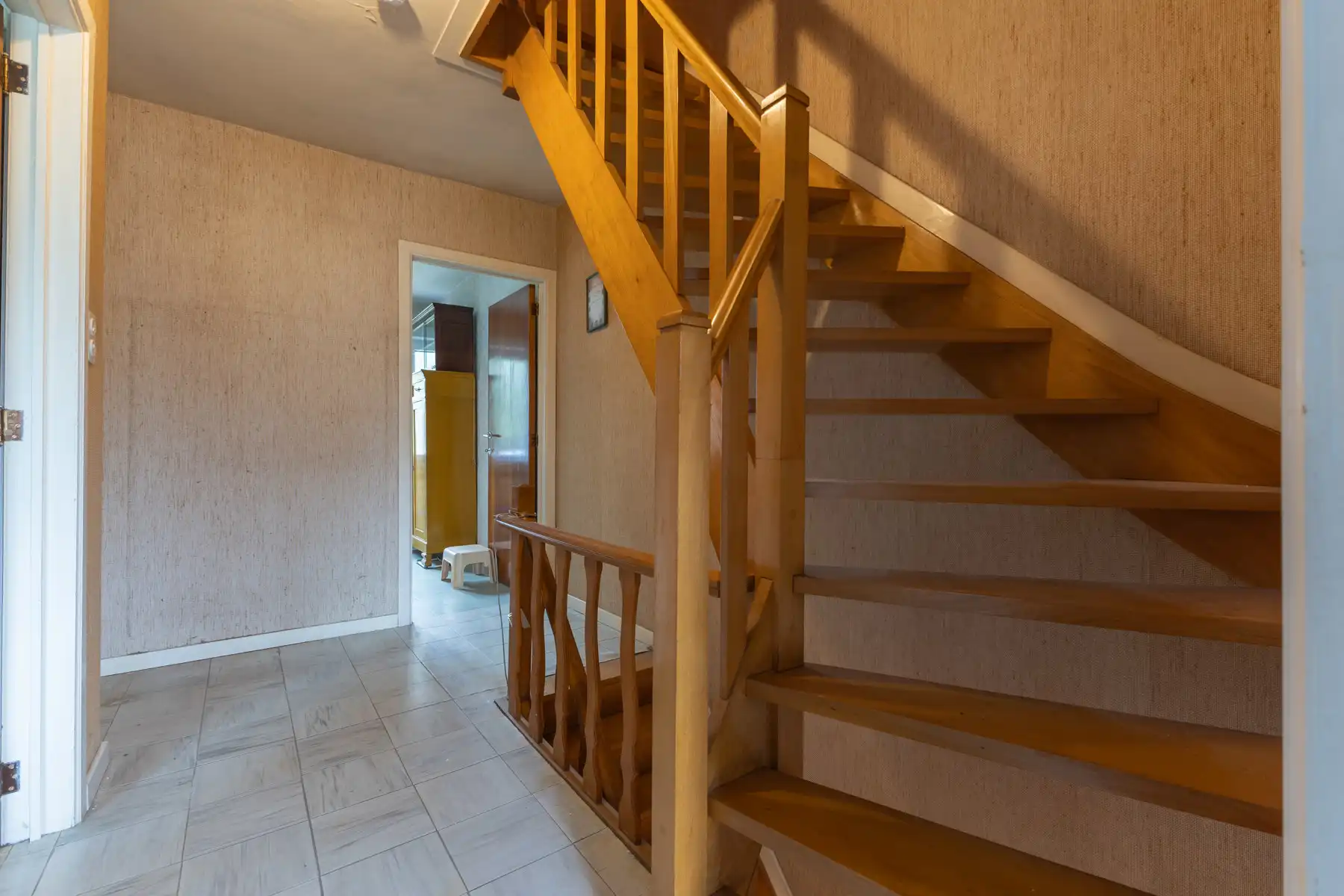 Residentieel gelegen woning met garage en tuin foto 17
