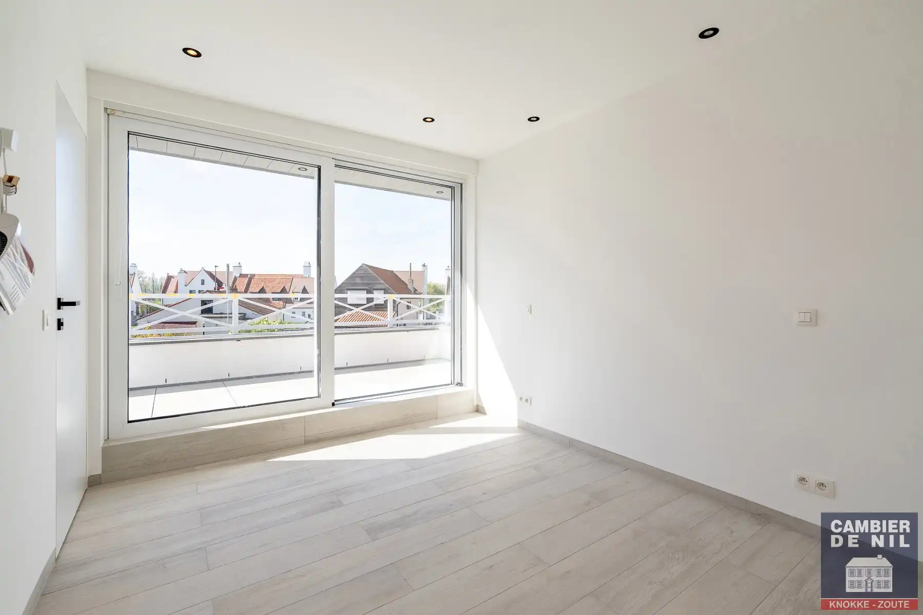 Prachtige ongemeubelde nieuwbouwwoning nabij het centrum van Knokke, gelegen in het rustige Izabellapolder. foto 23