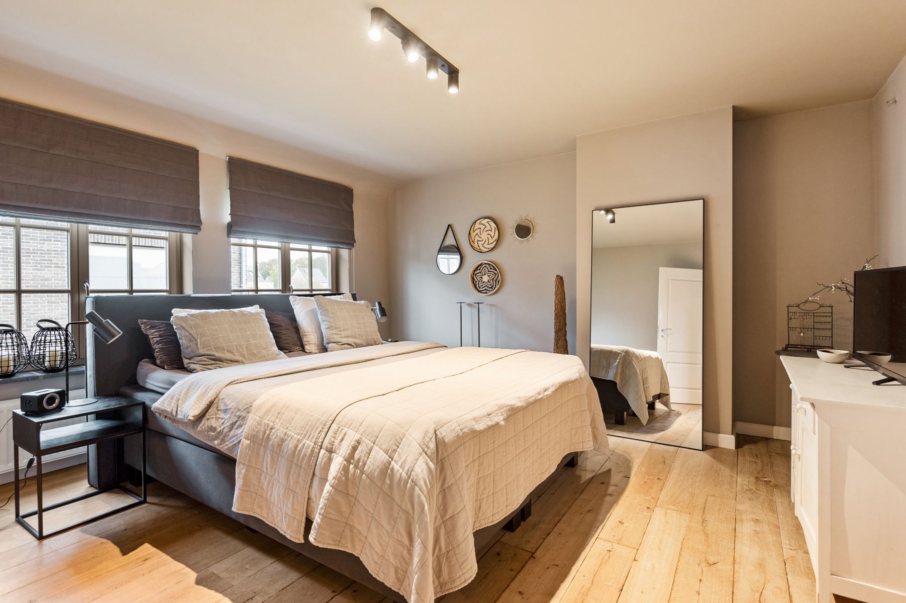 Hoogwaardig afgewerkte woning met bijgebouw op 587 m2  foto 23