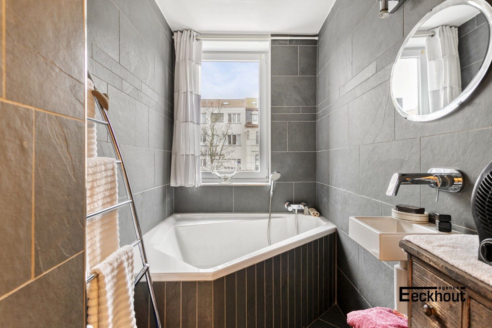 Instapklaar 2-slaapkamer appartement in Centrum Oostende van 91 m2  foto 10