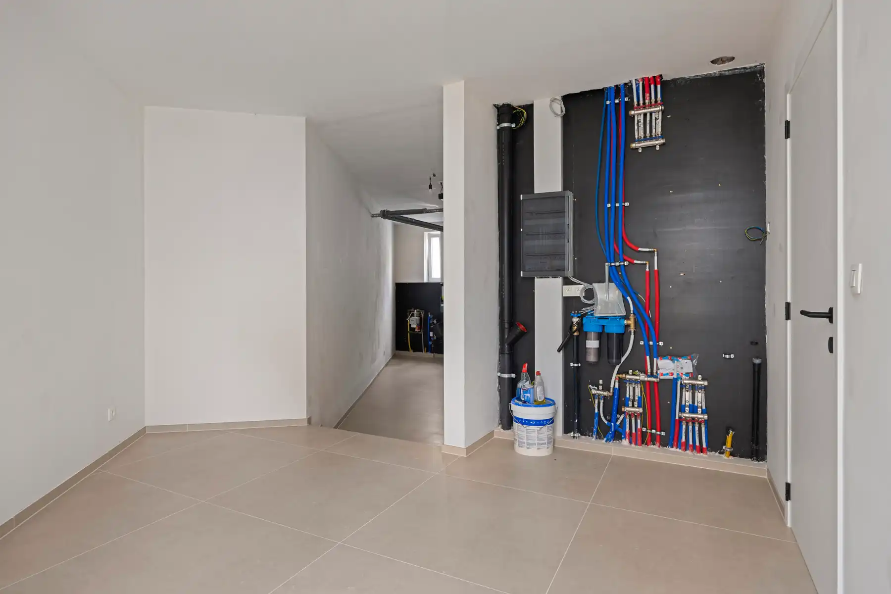 Volledig gerenoveerde woning met EPC-label B foto 12