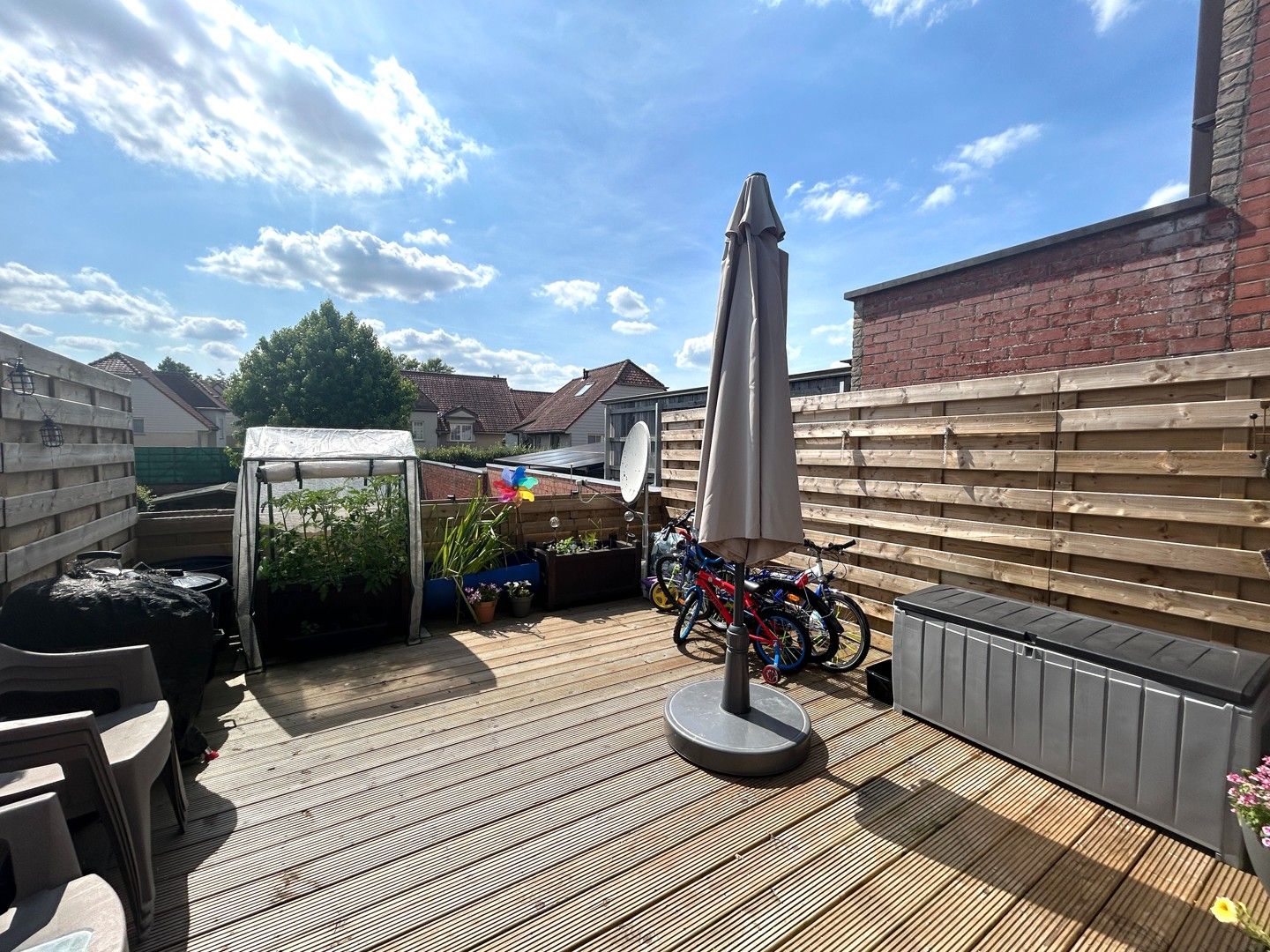 Instapklaar duplex-appartement met 2 slaapkamers & zonnig terras in Moorslede! foto 3