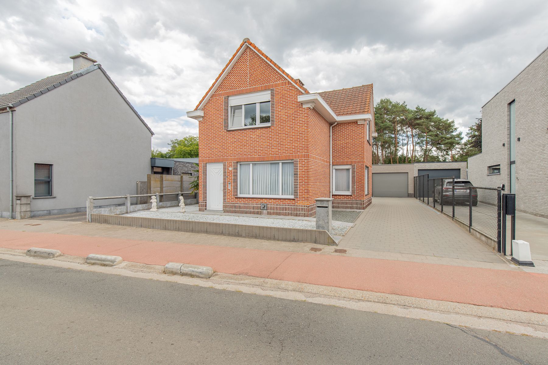 Charmante woning met tuin foto 2
