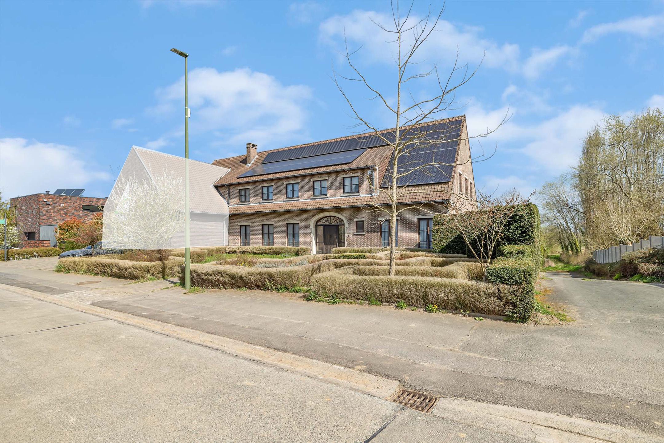Statige villa met 5 slaapkamers op 16a86ca foto 3
