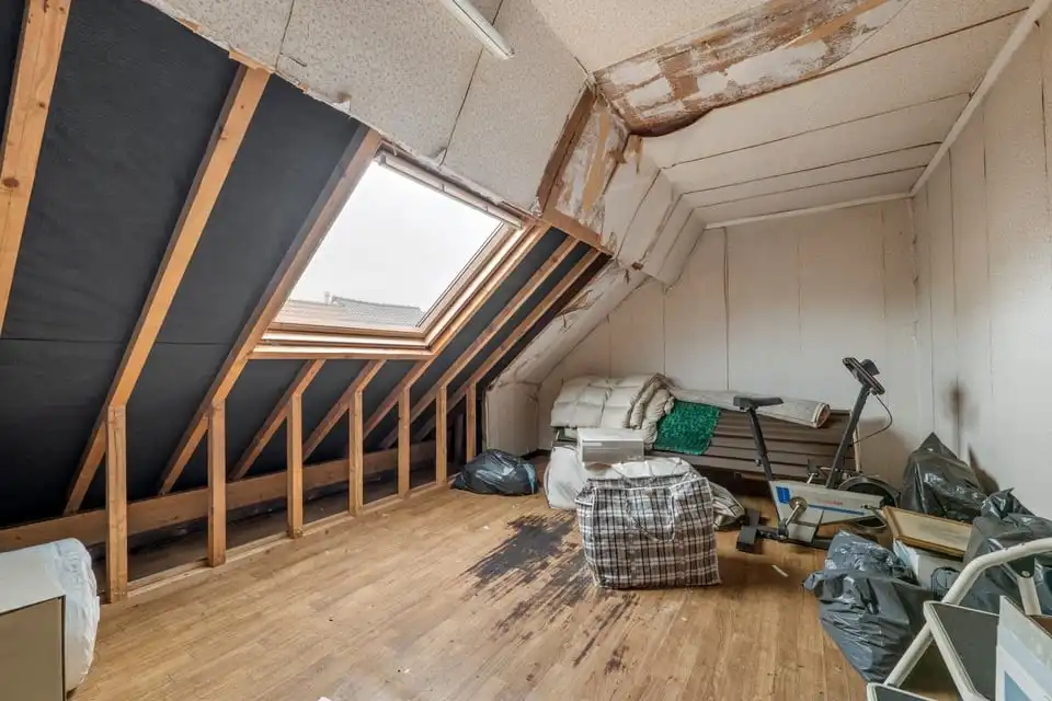 TE RENOVEREN STADSWONING IN SINT-TRUIDEN foto 19