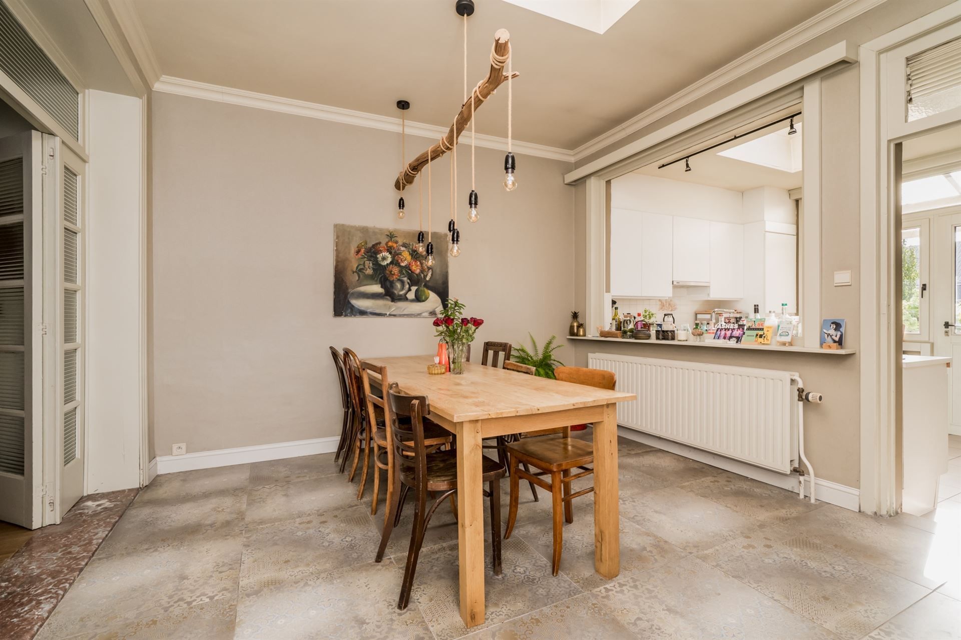 Karaktervolle woning met 3 slpks en tuin met uniek buitenhuis foto 6