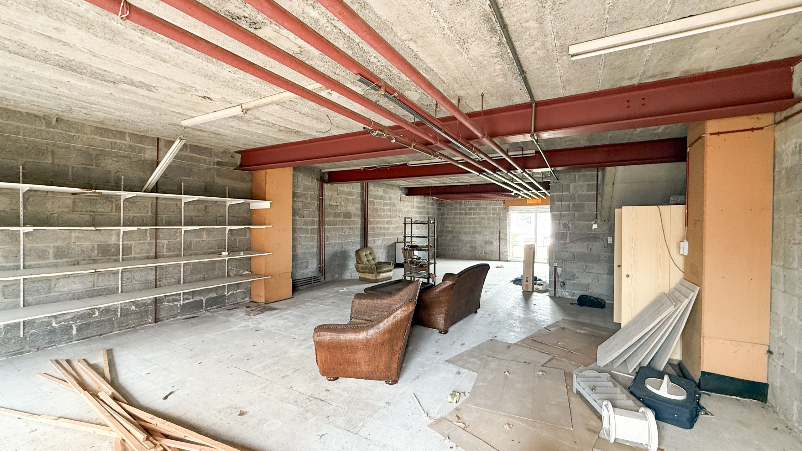Ruime loods van maar liefst 360 m² gelegen te Heusden! foto 11
