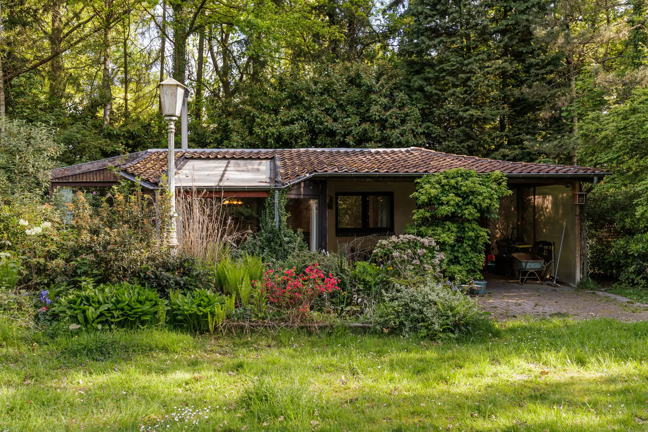 Gezellige, op te frissen, vakantiewoning nabij het kanaal Dessel-Schoten. foto 3