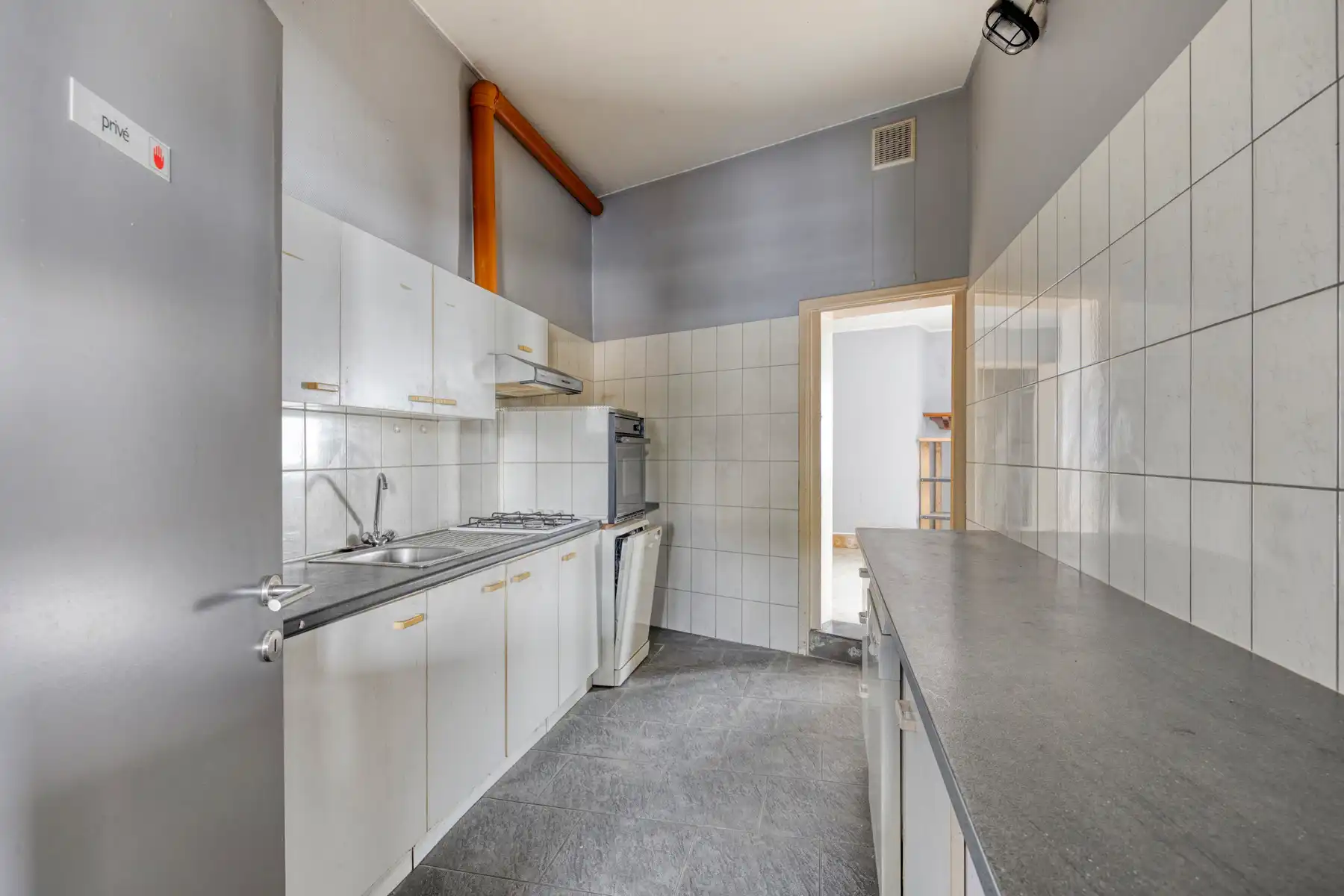 Handelspand met 2 vergunde appartementen  foto 9