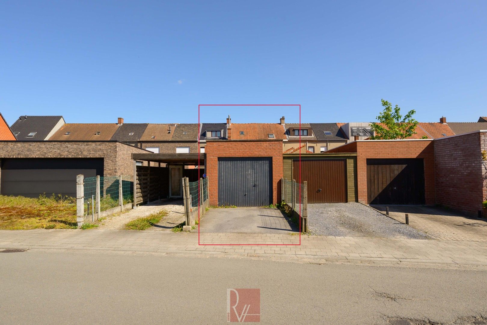 Woning met garage foto 15