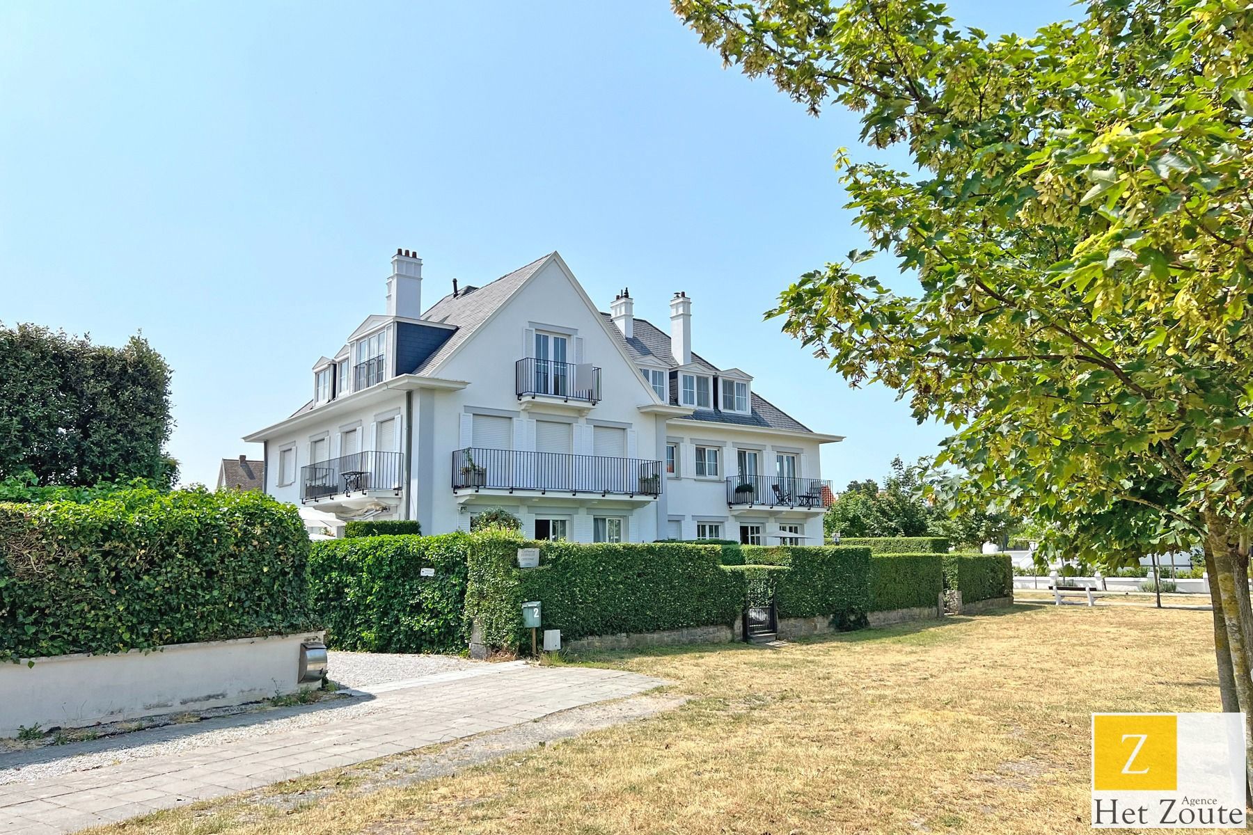 Gezellig appartement met zicht op het Zegemeer te Knokke foto 12