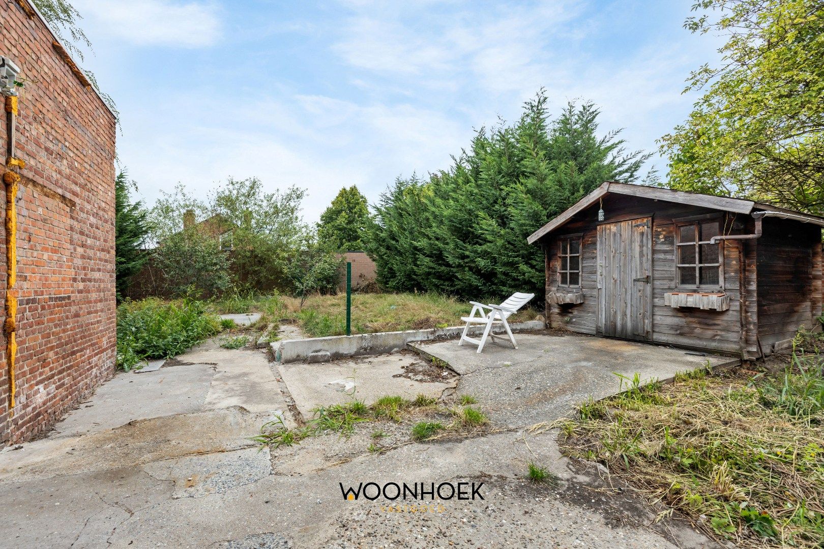 Ruime, te renoveren woning met diverse mogelijkheden foto 18