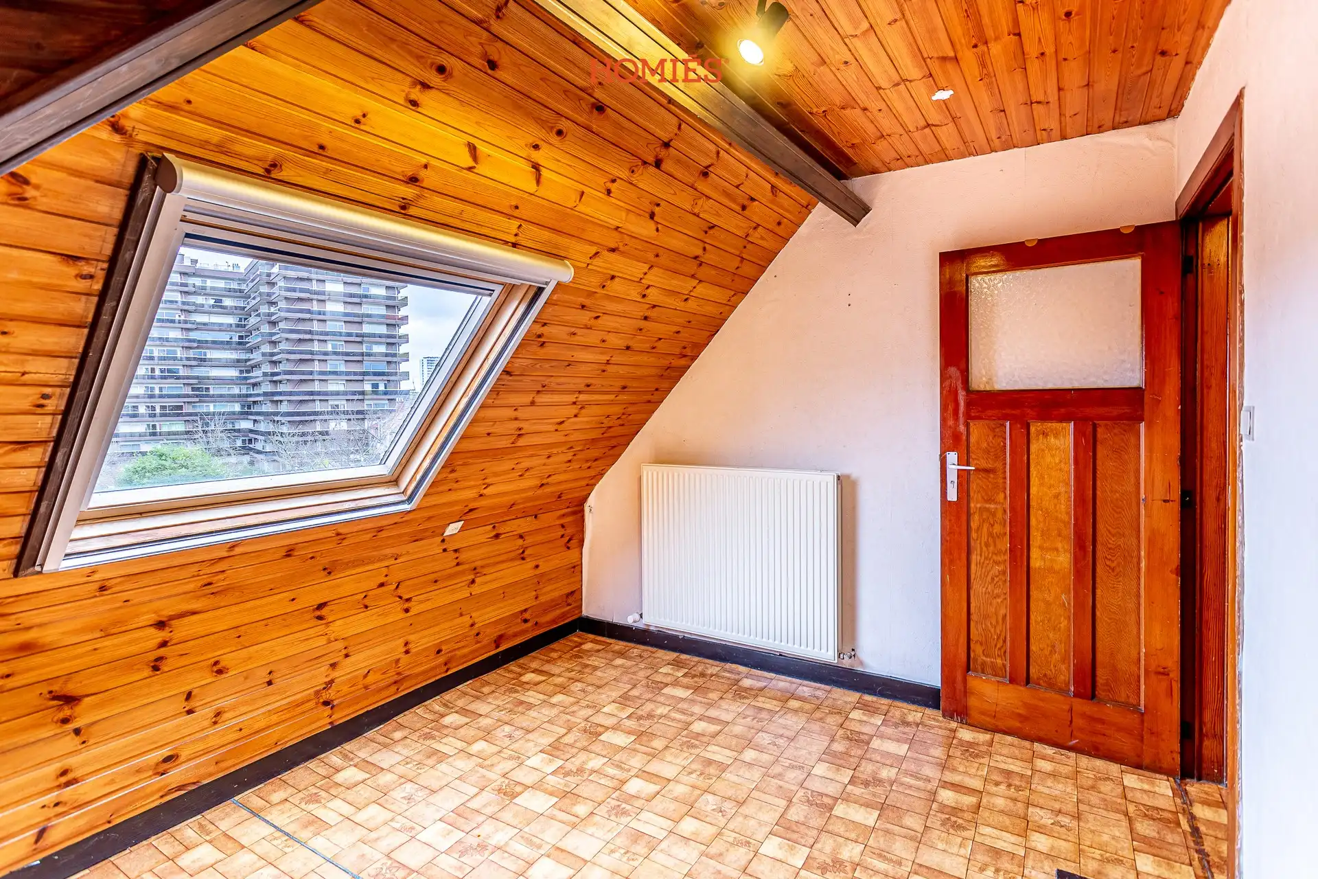 Woning met 4 volwaardige slaapkamers en koertje foto 12