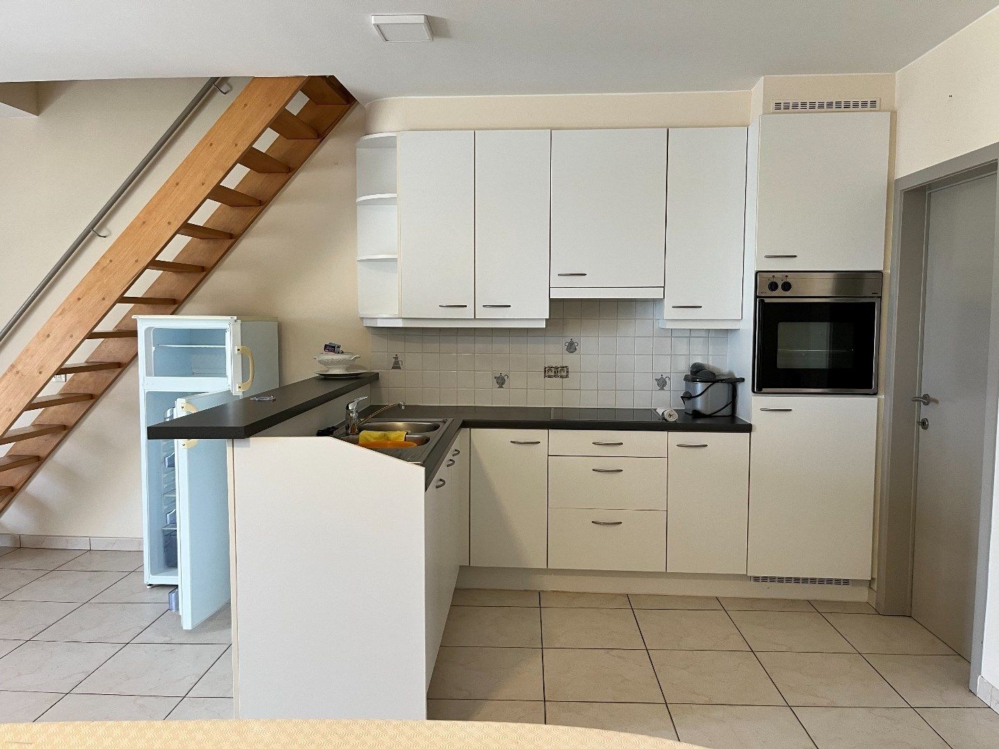 Duplex-appartement met 2 slaapkamers op de Markt van Houthulst  foto 4