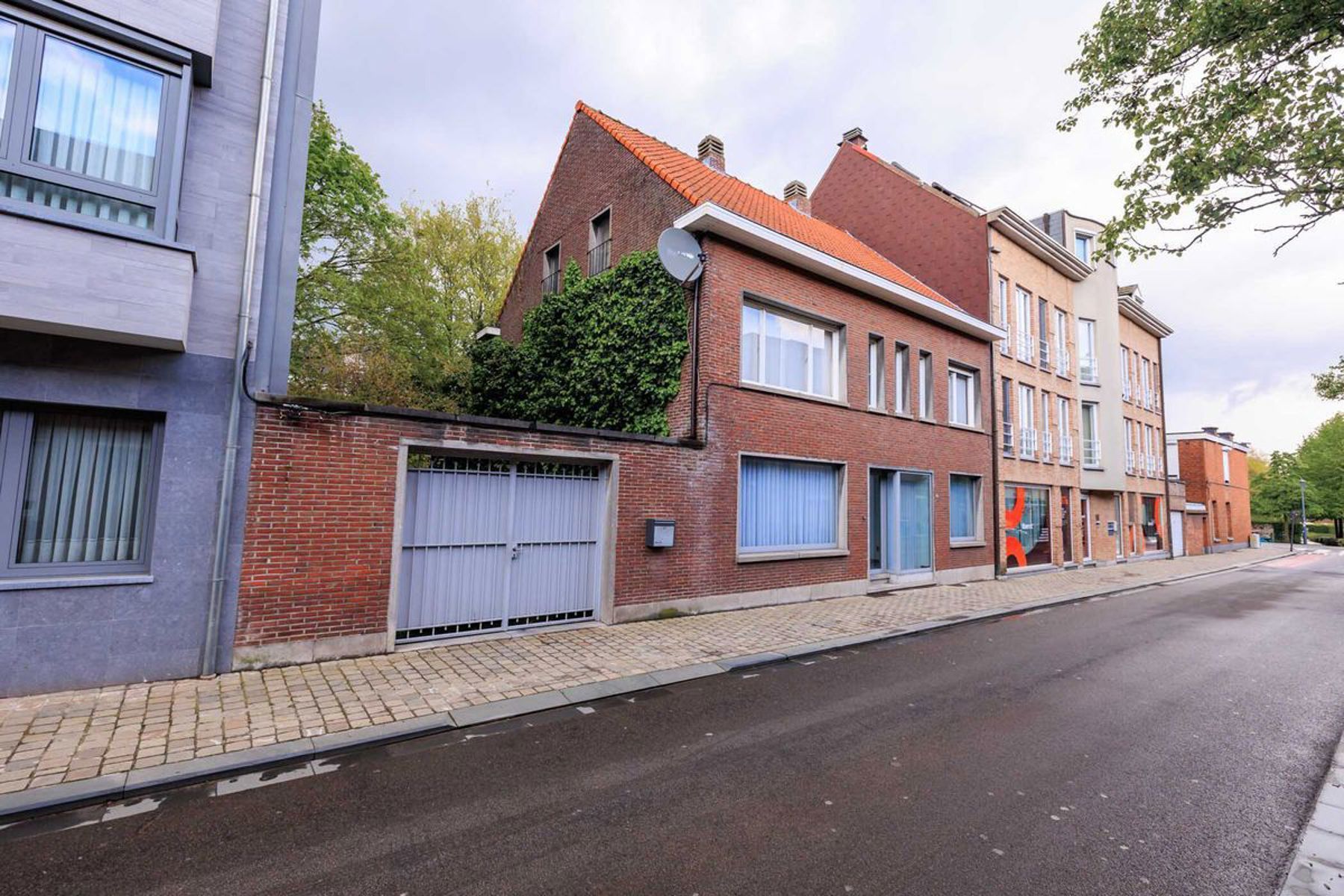Ruime halfopen woning met tal van mogelijkheden foto 3