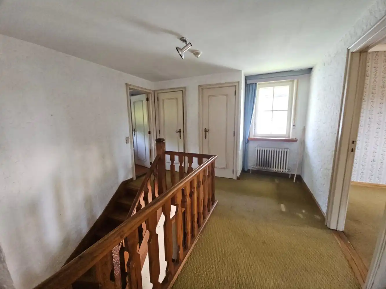 Charmante, te renoveren villa op gunstige locatie foto 20