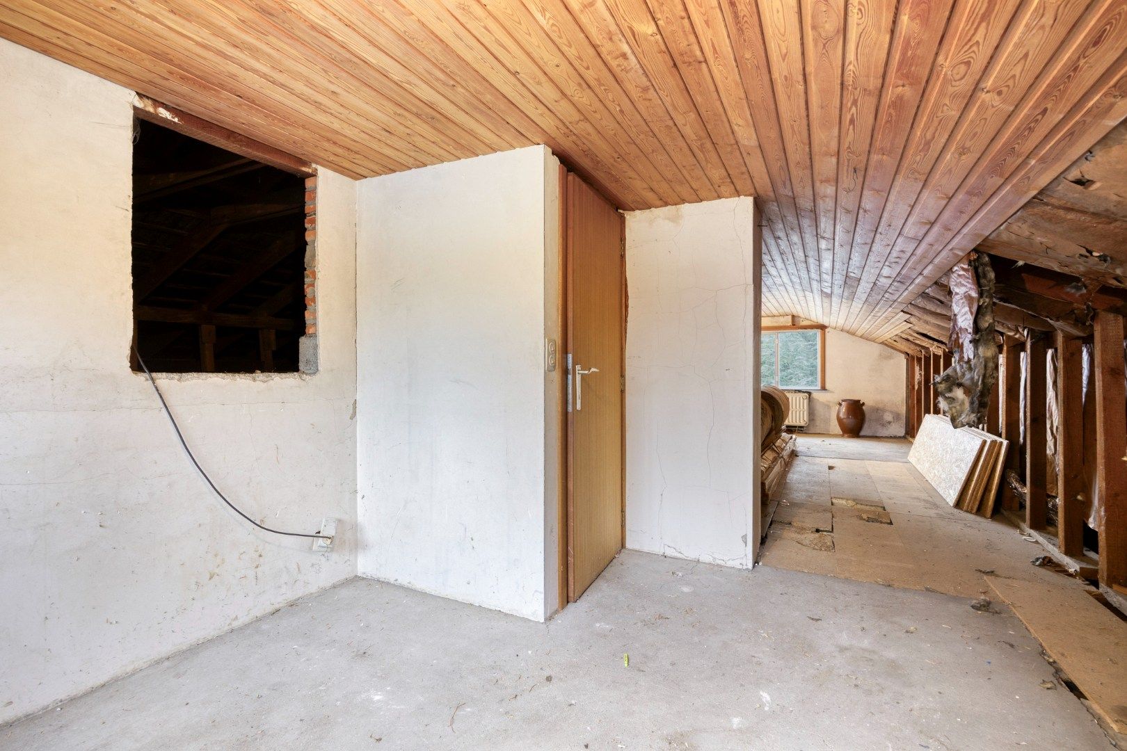 Open bebouwing met 3 slaapkamers, ruime garage op een perceel van 9a 62ca– EPC 596 kWh/m² - bewoonbare opp. 218 m² foto 17