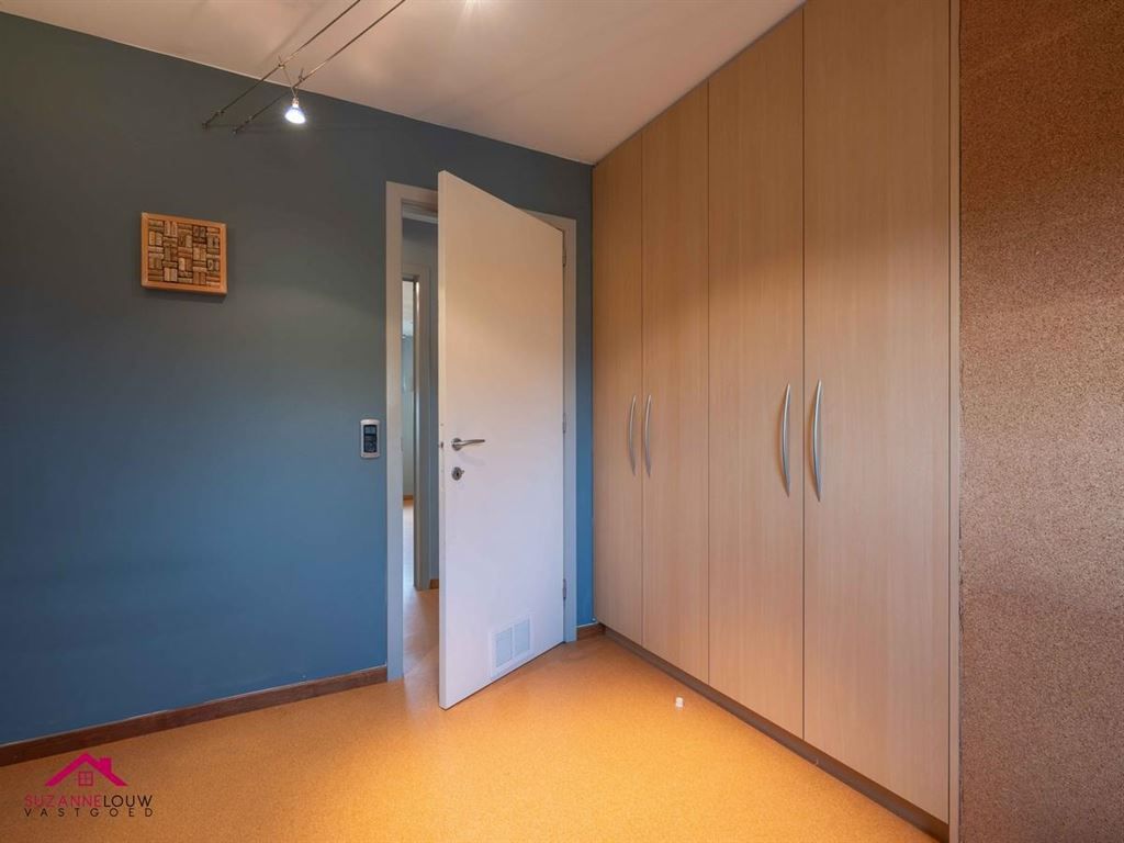 Ruime vrijstaande en instapklare woning in hedendaagse stijl foto 36