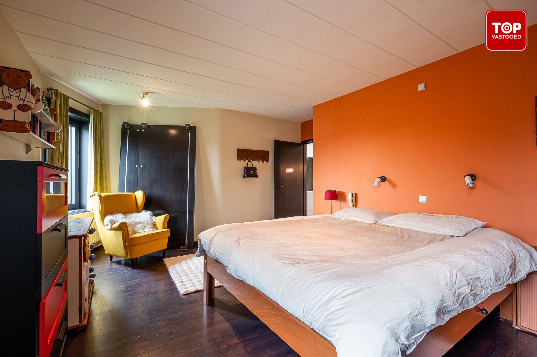 Ruime en lichtrijke villa met praktijkruimte en grote tuin nabij Gent foto 20