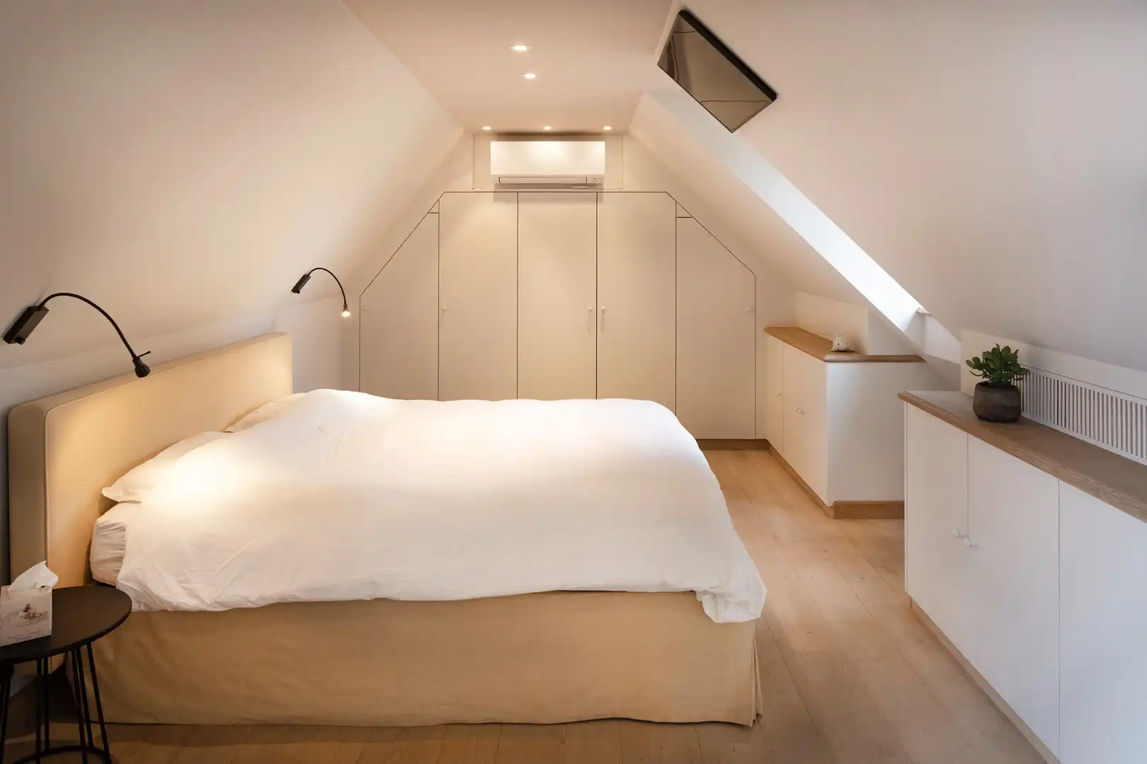 Zeer charmante woning met kwalitatieve, landelijke stijl. foto 17
