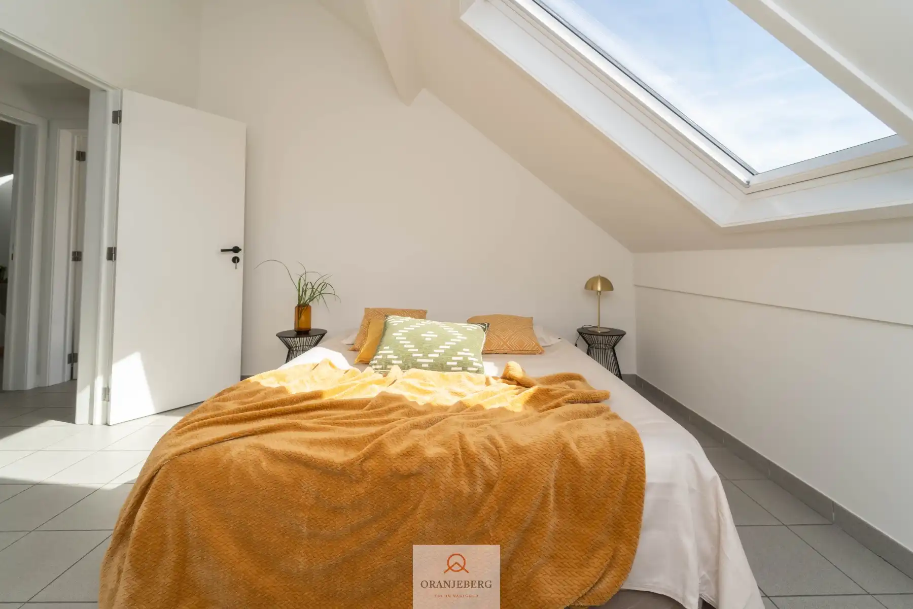 Gerenoveerd, lichtrijk 2 slpk-appartement met zonneterras foto 15