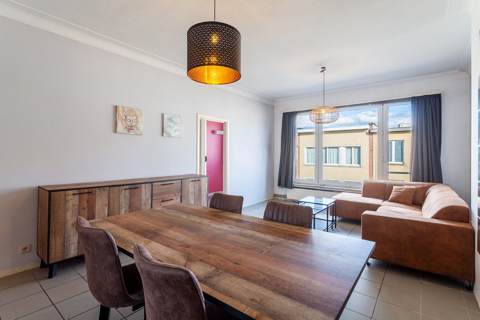 Instapklaar 2-slaapkamerappartement met terras foto 2