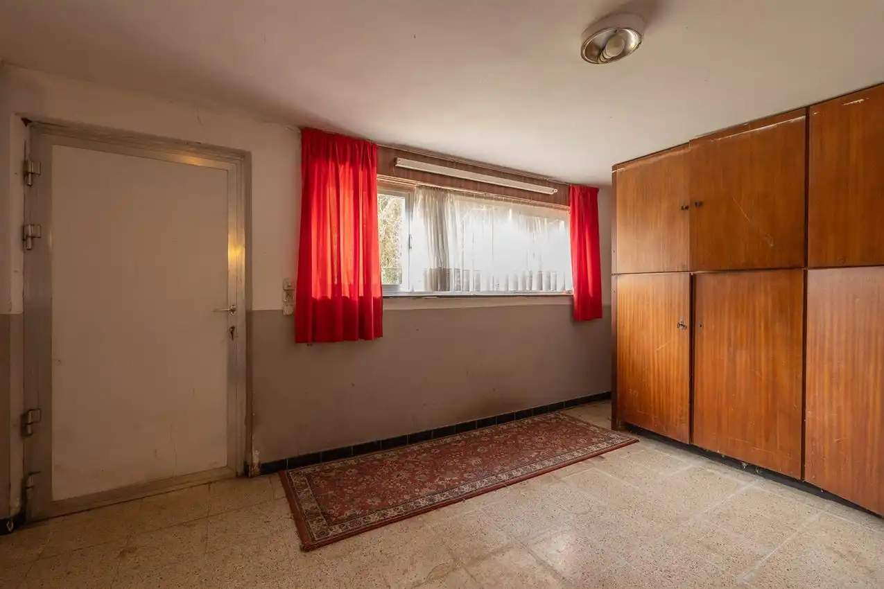 Te renoveren splitlevel woning in doodlopende straat foto 29