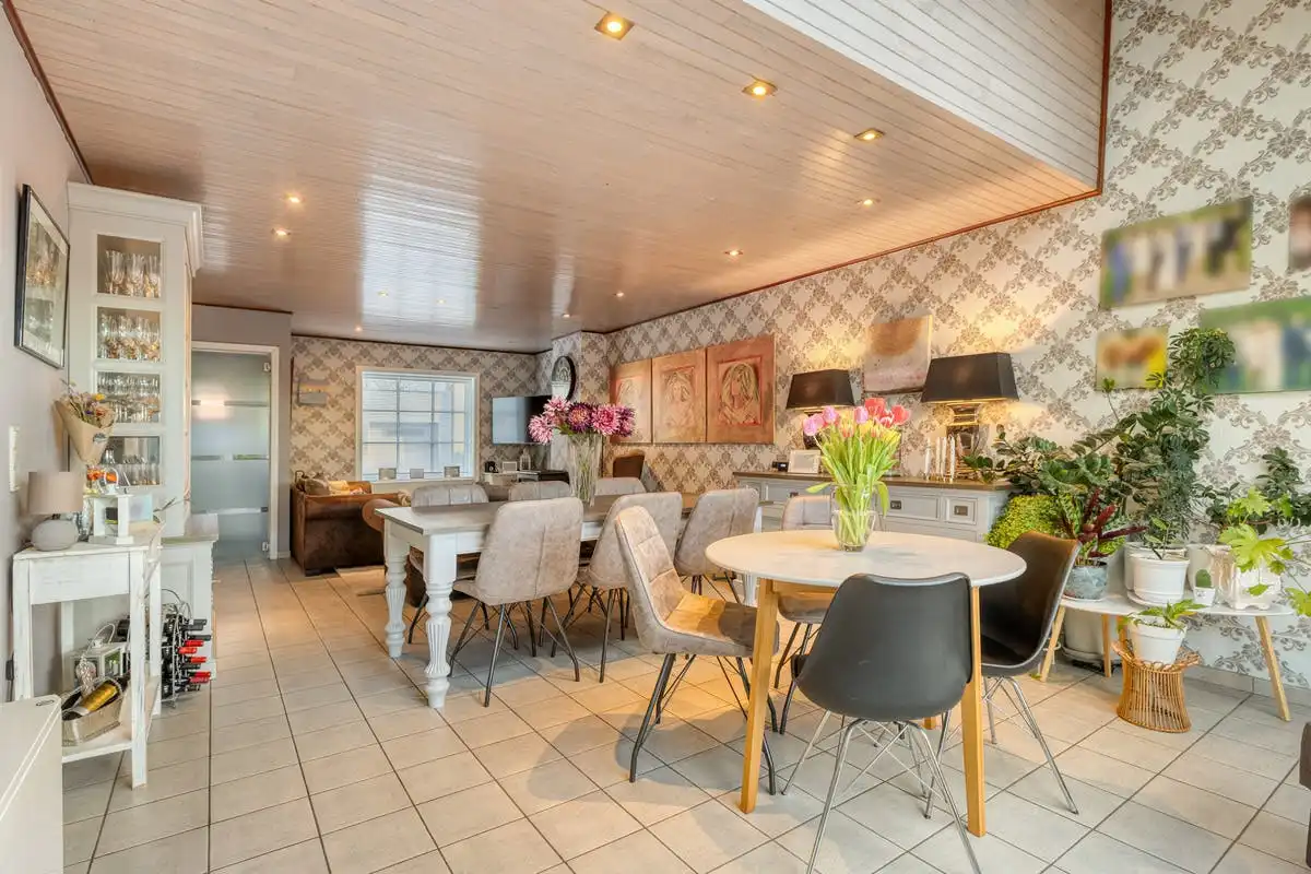 Instapklaar huis met 4 slaapkamers te koop in Anzegem foto 12