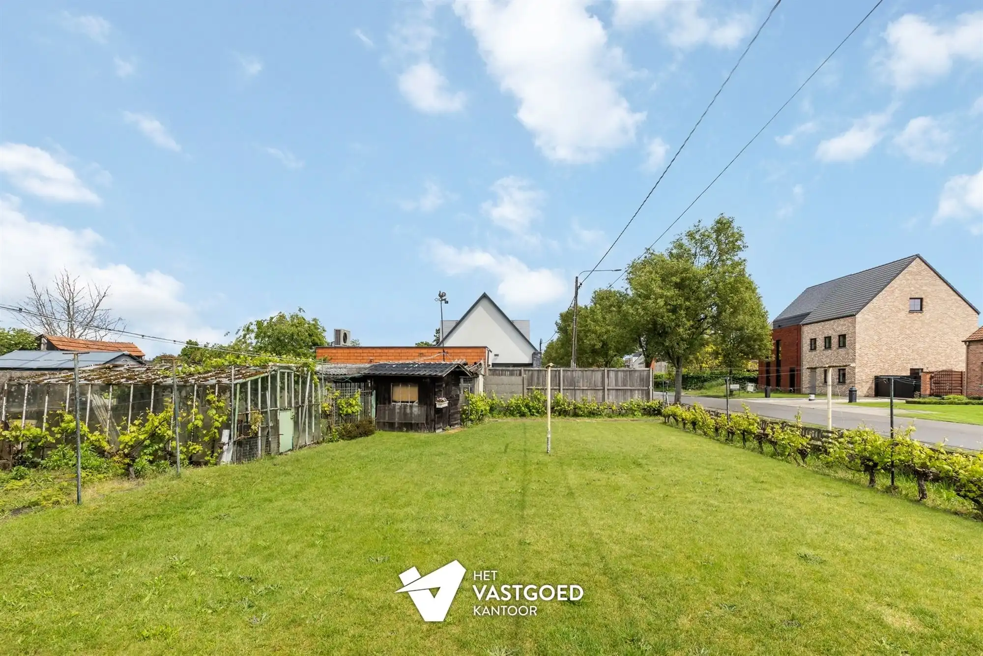 VERRASSEND RUIME WONING MET ENORM POTENTIEEL foto 22