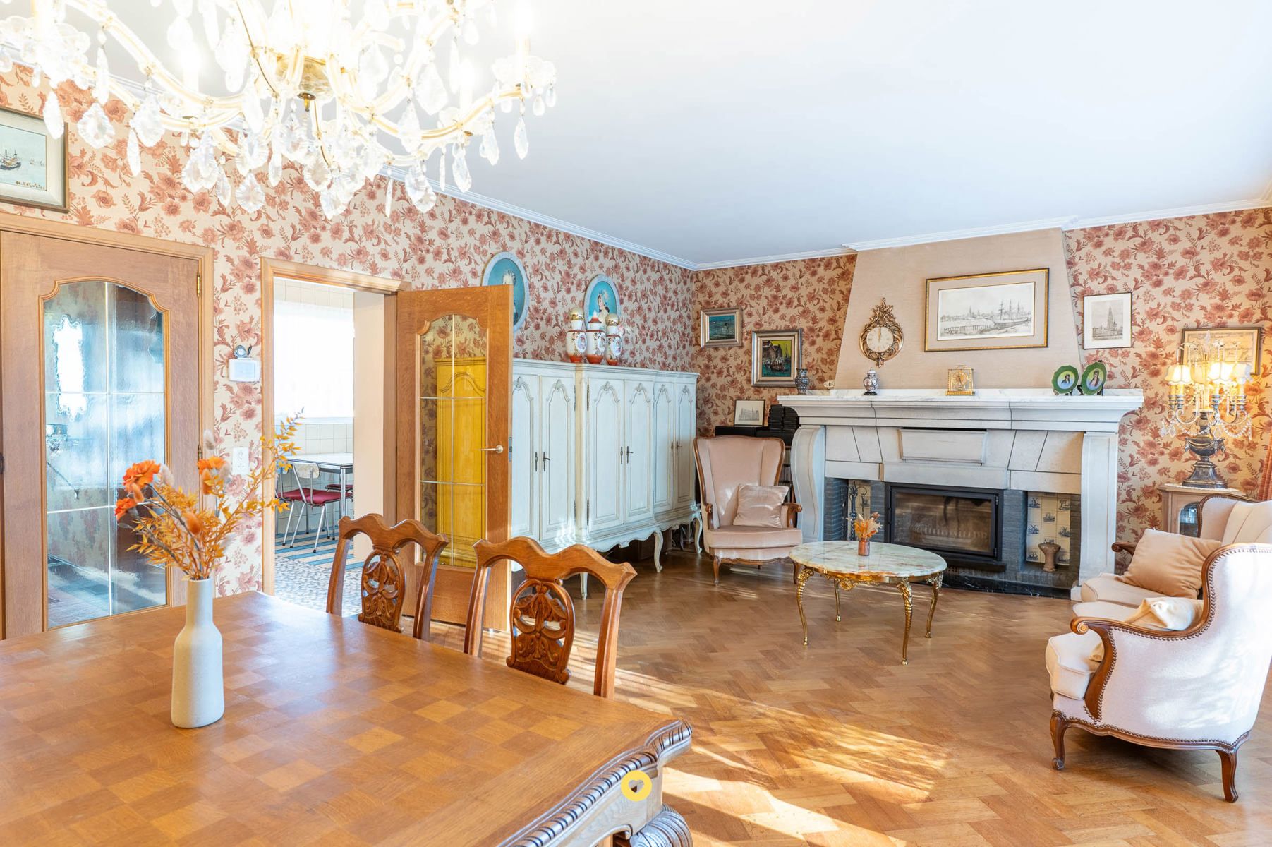 Seventies villa met potentieel in de gegeerde Lindenboswijk foto 4