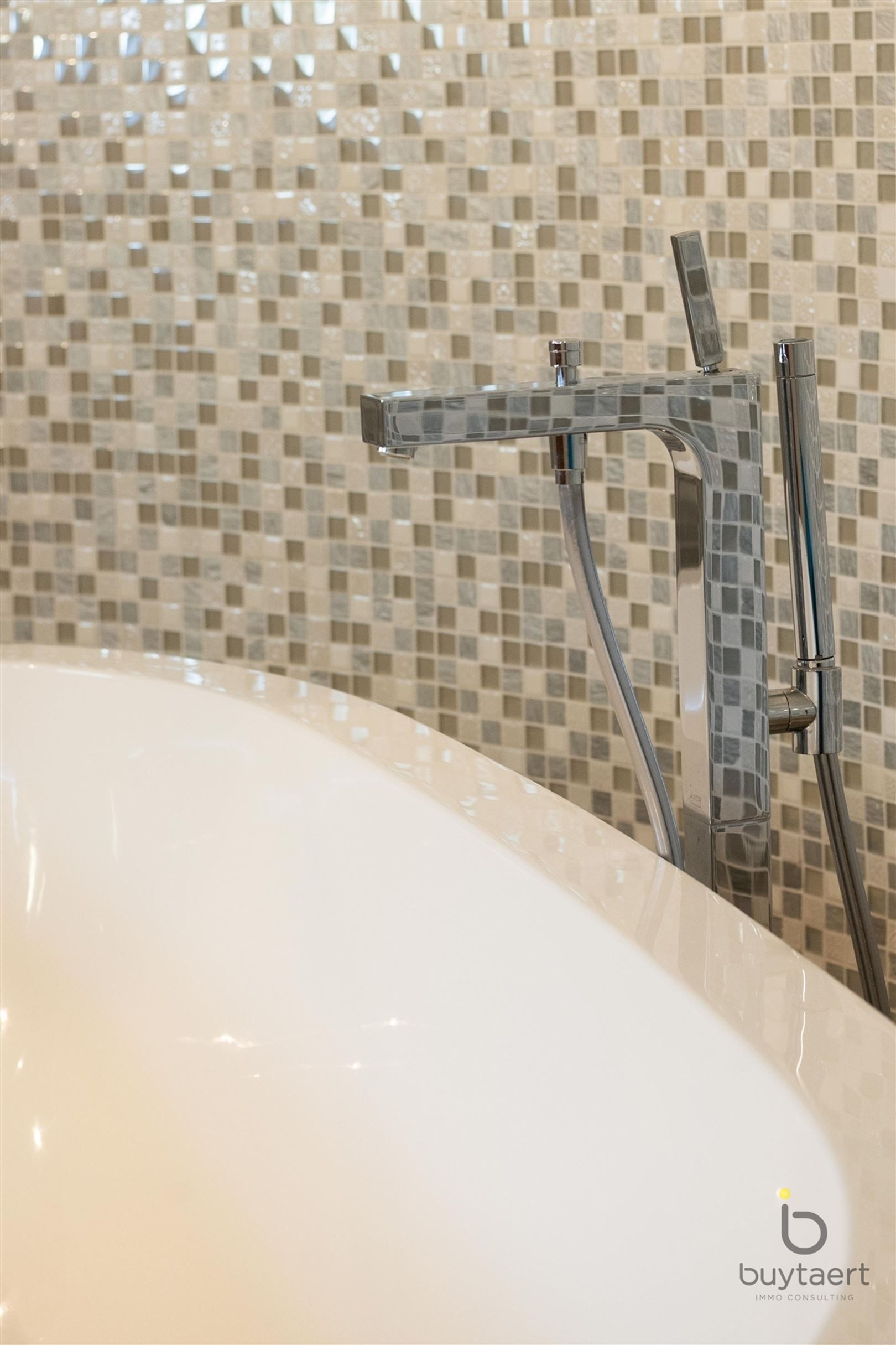Wonen én werken in luxe familiewoning in begeerde Vriesdonkwijk foto 44