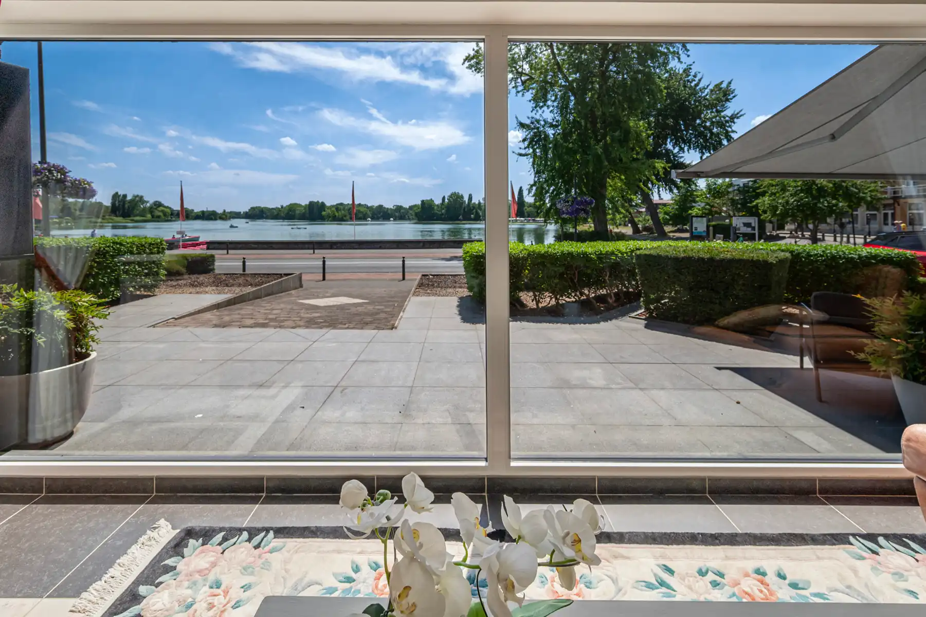 Wonen aan het Donkmeer met 3 slaapkamers en 2 terrassen foto 2