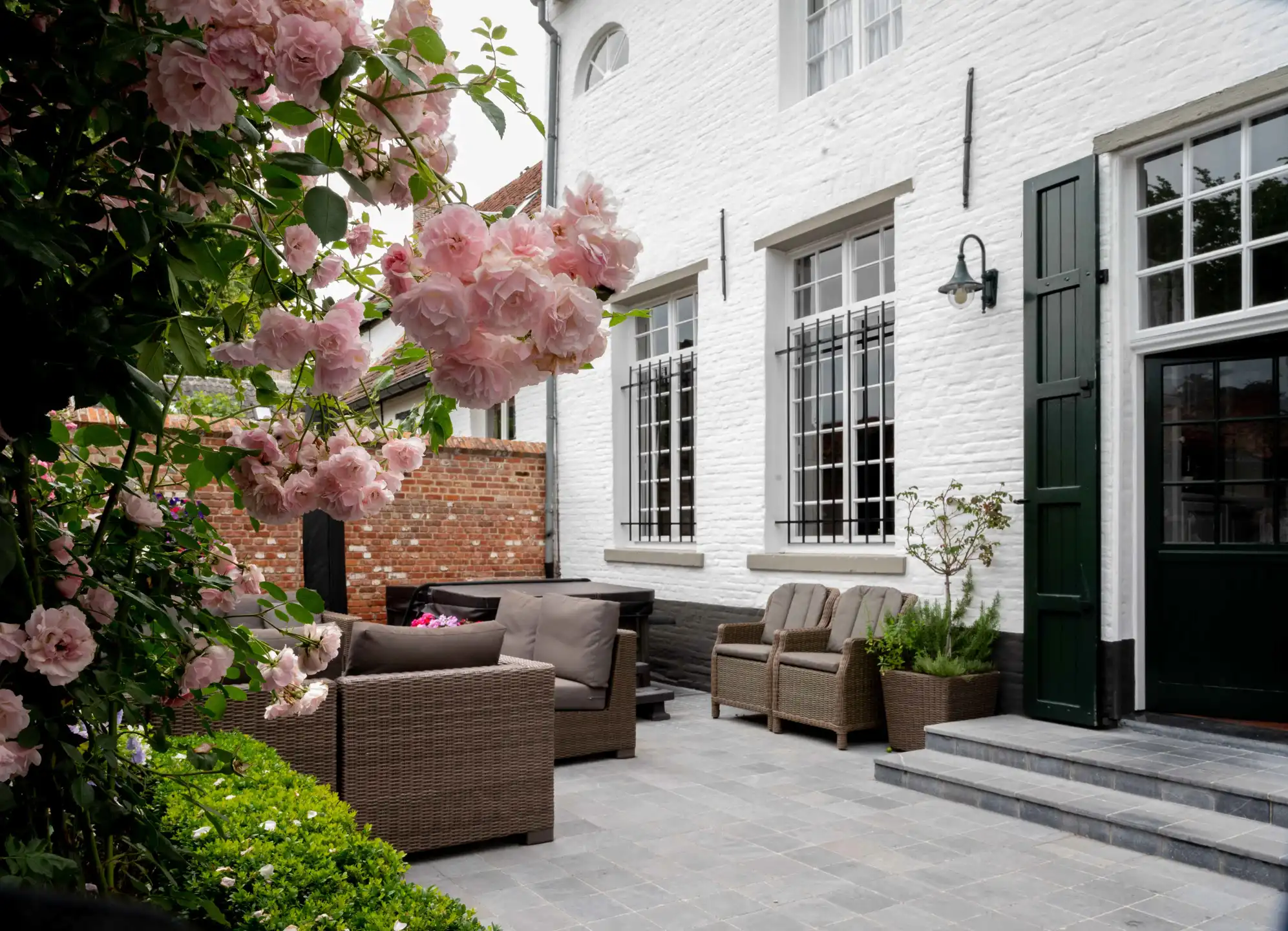 Historische herenhuis in het Begijnhof van Hoogstraten foto 45