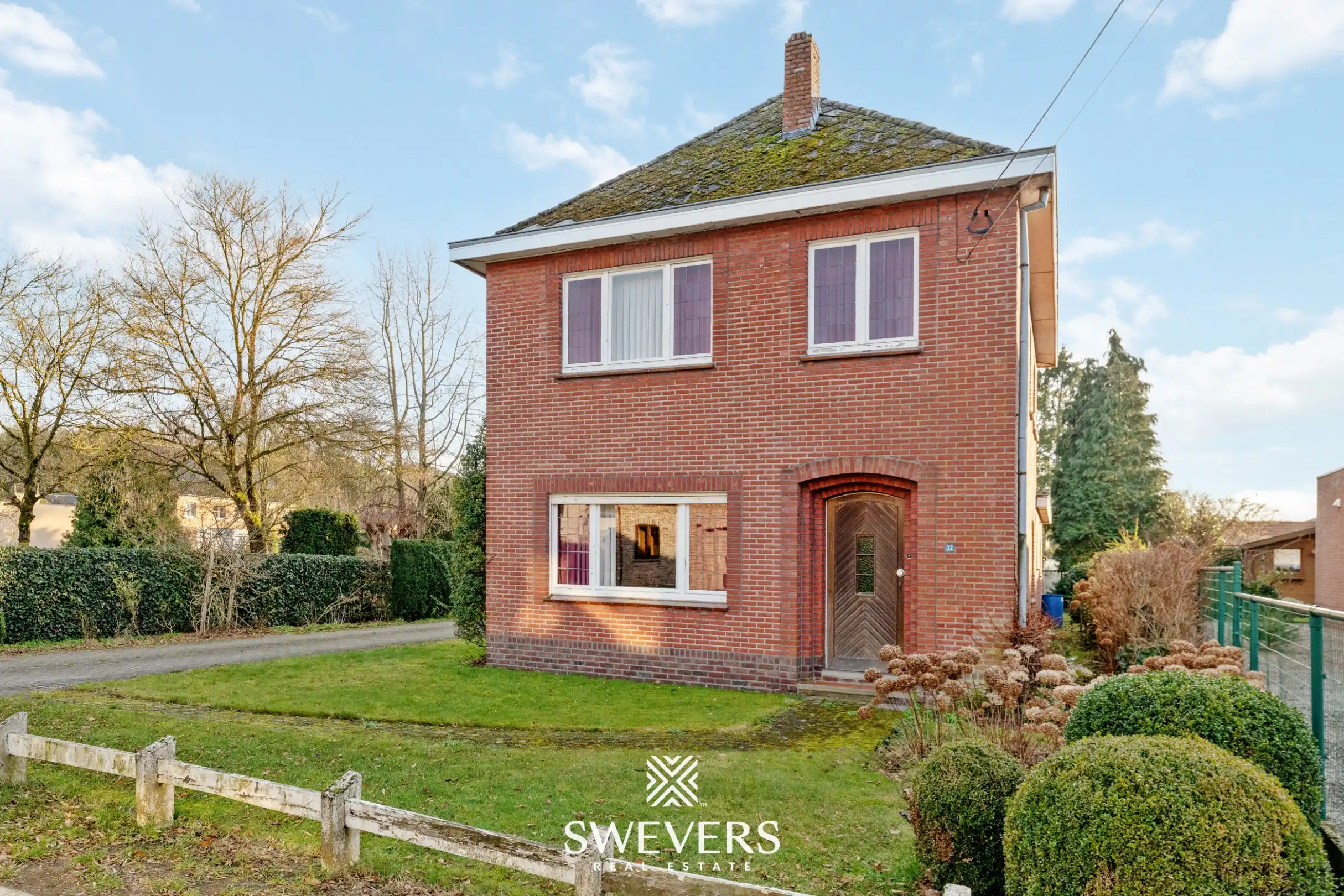 Vrijstaande woning met drie slaapkamers, bureauruimte en tuin in Houthalen foto 28