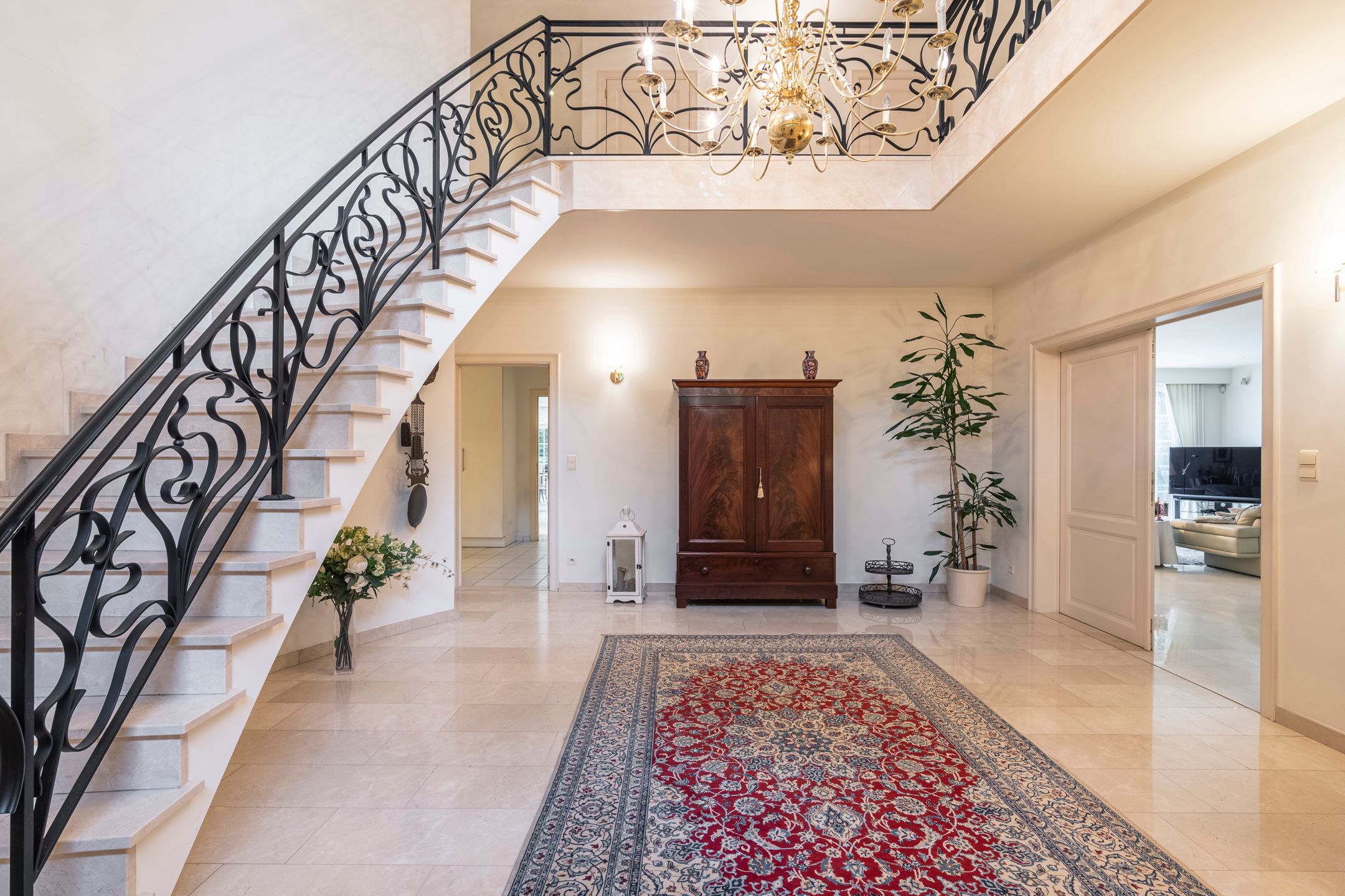 Statige villa op zuidgeoriënteerd perceel van 1421 m²  foto 2