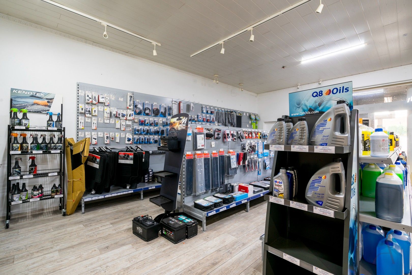 Verhuurde handelsruimte van 90m² met investeringspotentieel nabij het centrum van Maasmechelen foto 6