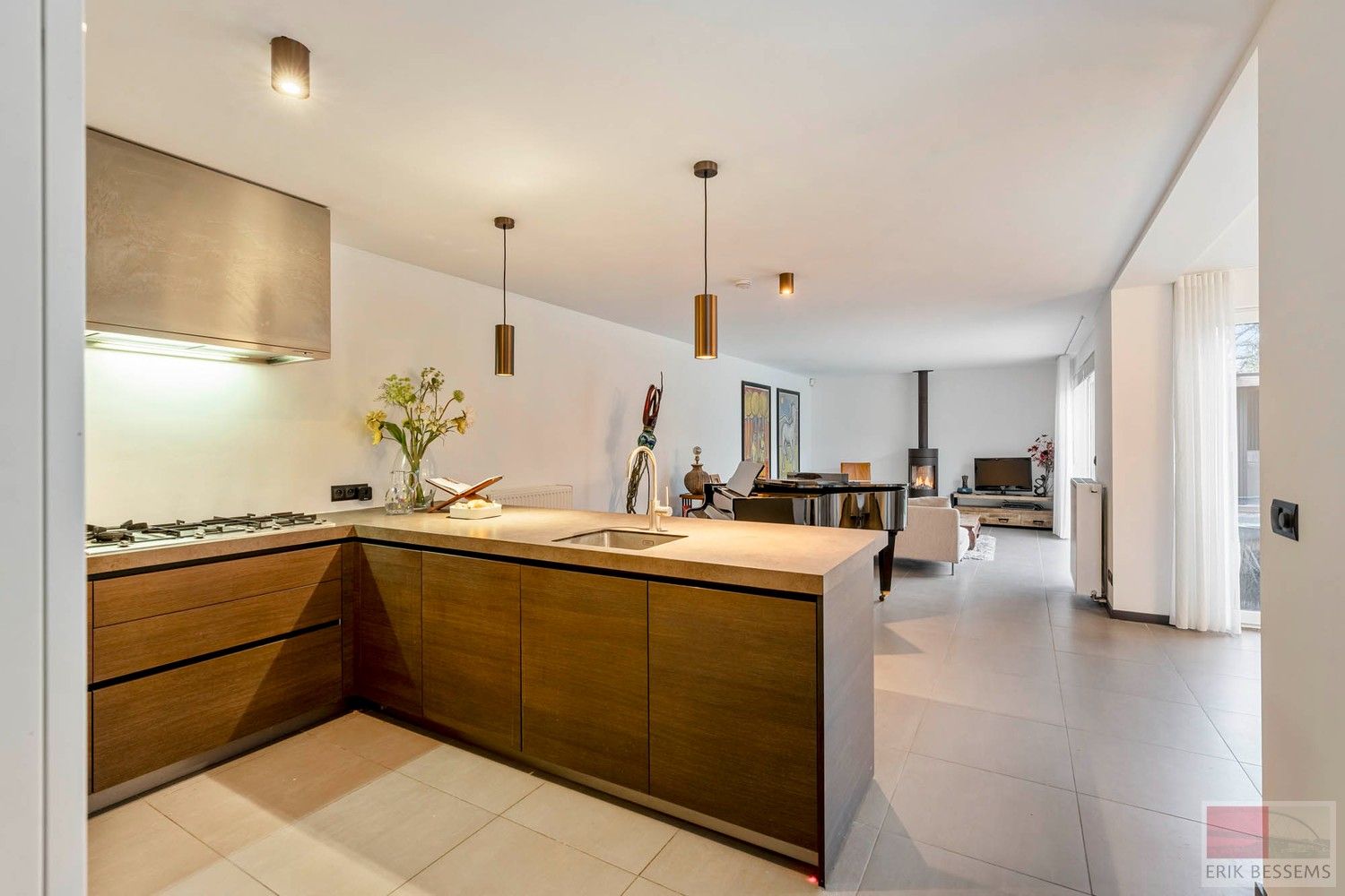 Leuk, grondig gerenoveerde bungalow (2023–2025), rustig gelegen aan het park van Sint-Pietersheim. foto 3