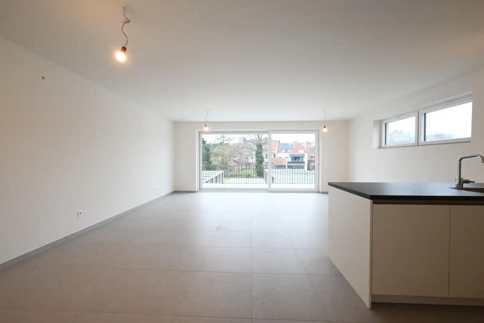 Nieuwbouwappartement te huur in het hartje van Ardooie! foto 3