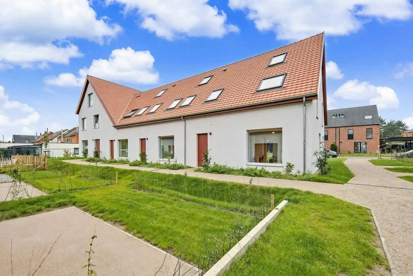 Unieke woning met 2 slaapkamers en autostaanplaats te Hasselt foto 6