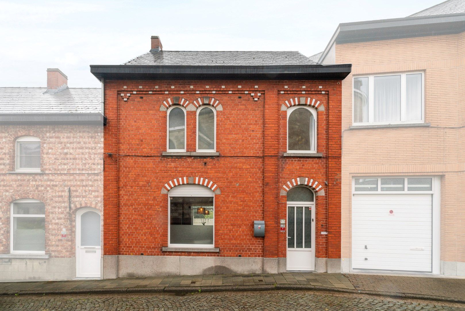 Gesloten woning met groot bewoonbare oppervlakte foto {{pictureIndex}}