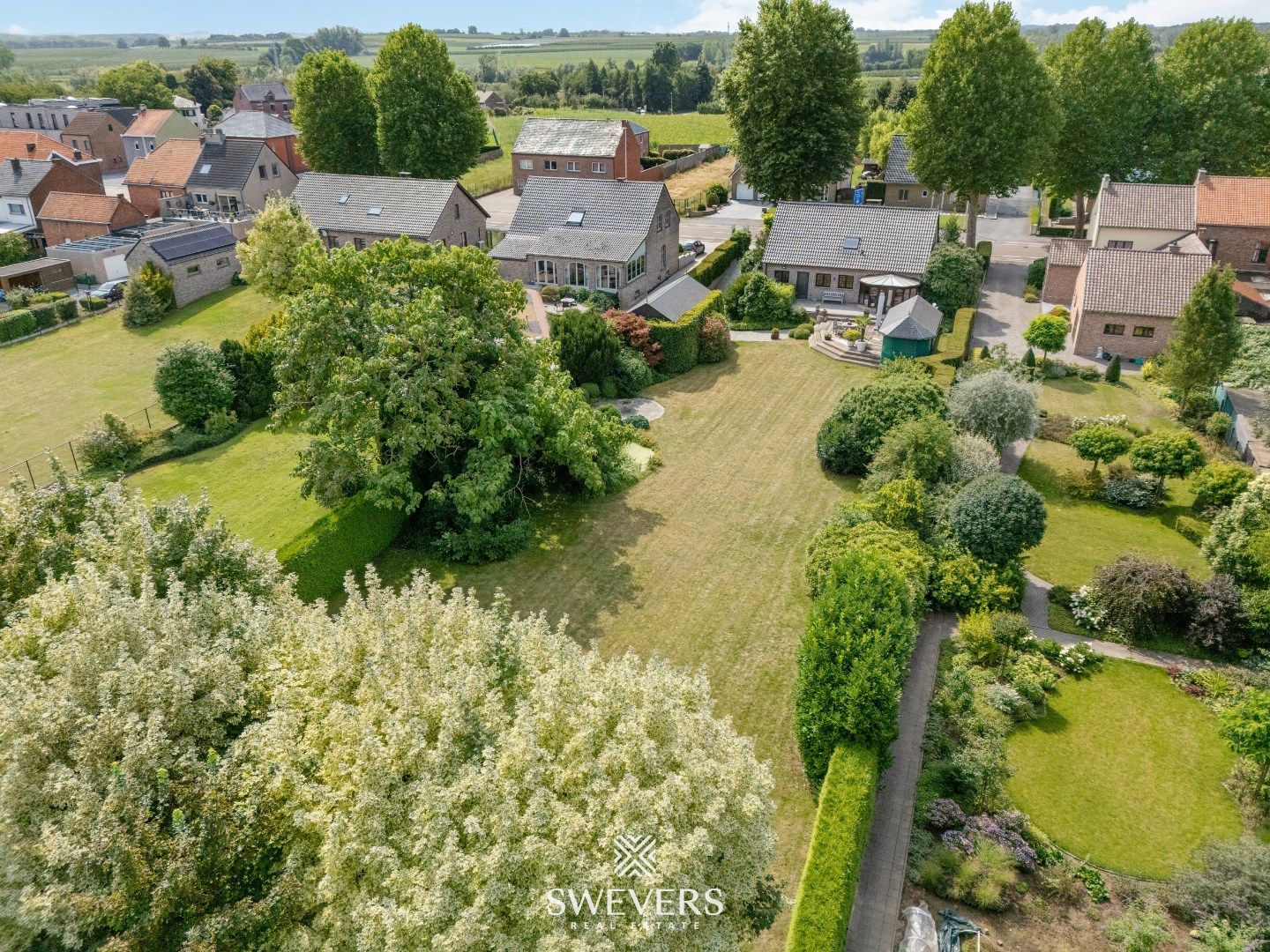 Ruime woning ( 345 m2 ) met 4 SLPK op prachtig perceel van 21a50ca foto 36