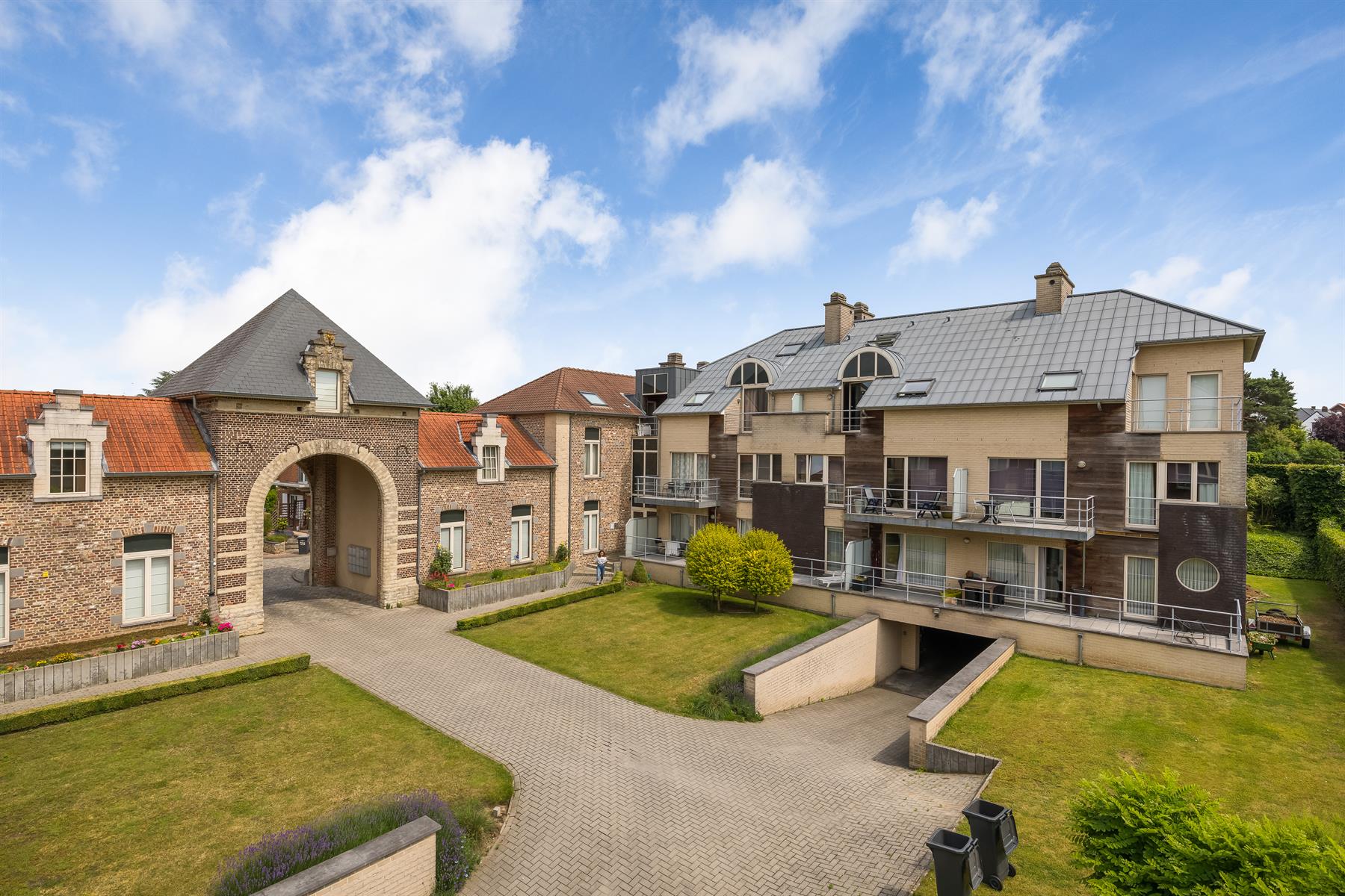 Appartement te huur foto {{pictureIndex}}