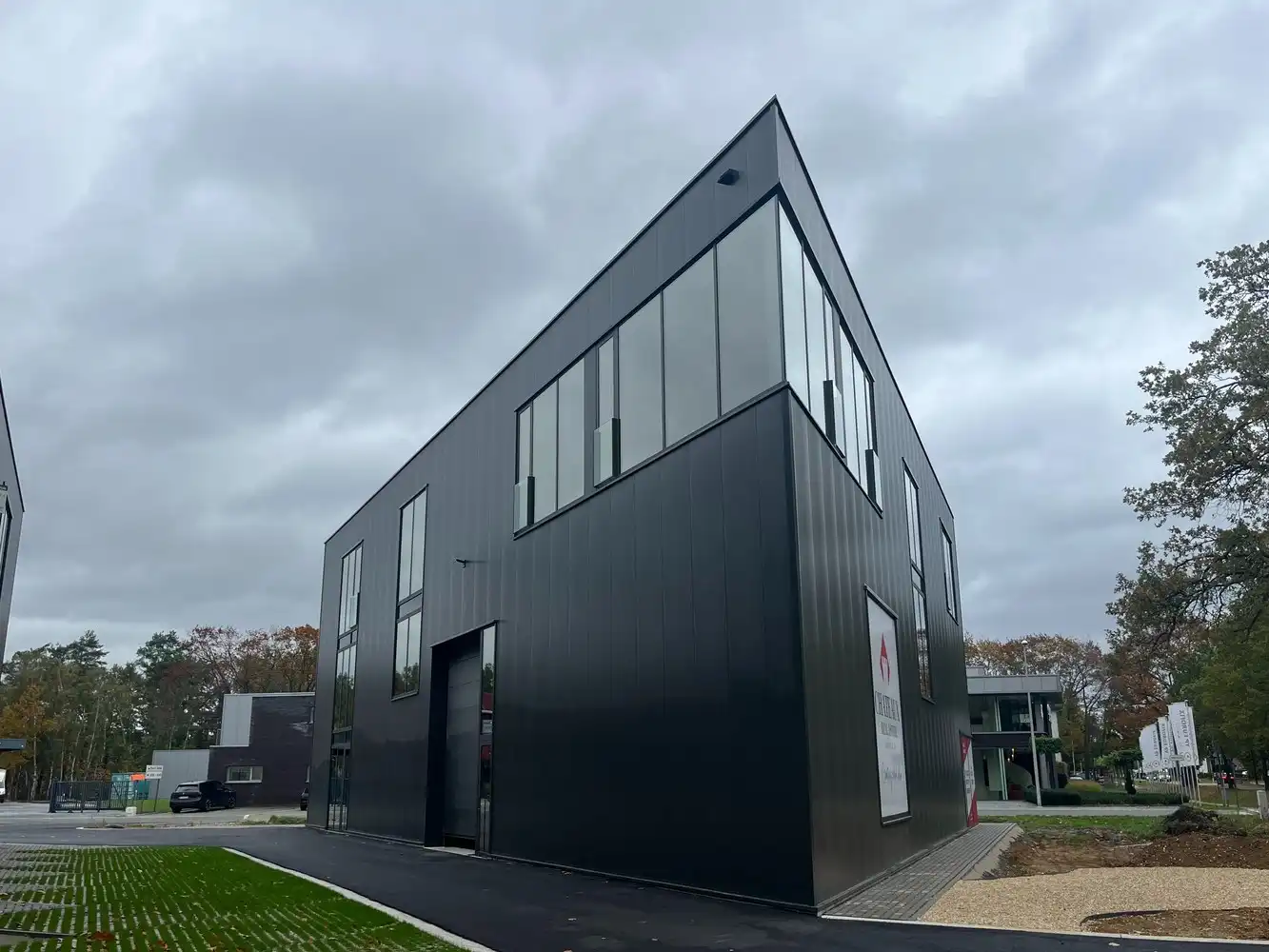 KMO-unit 22 +/- 317m² foto 16