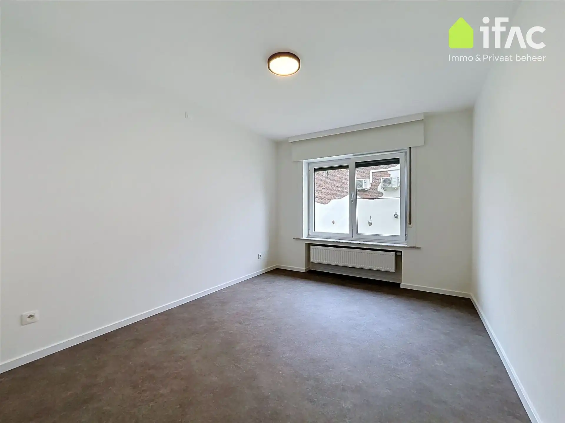 Gerenoveerde woning met 2 slaapkamers en grote tuin foto 6