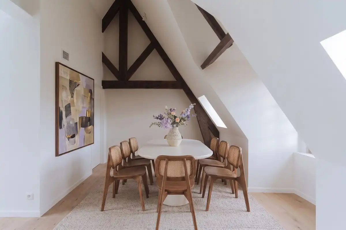 Sfeervol wonen te Brugge in een historisch gebouw foto 3