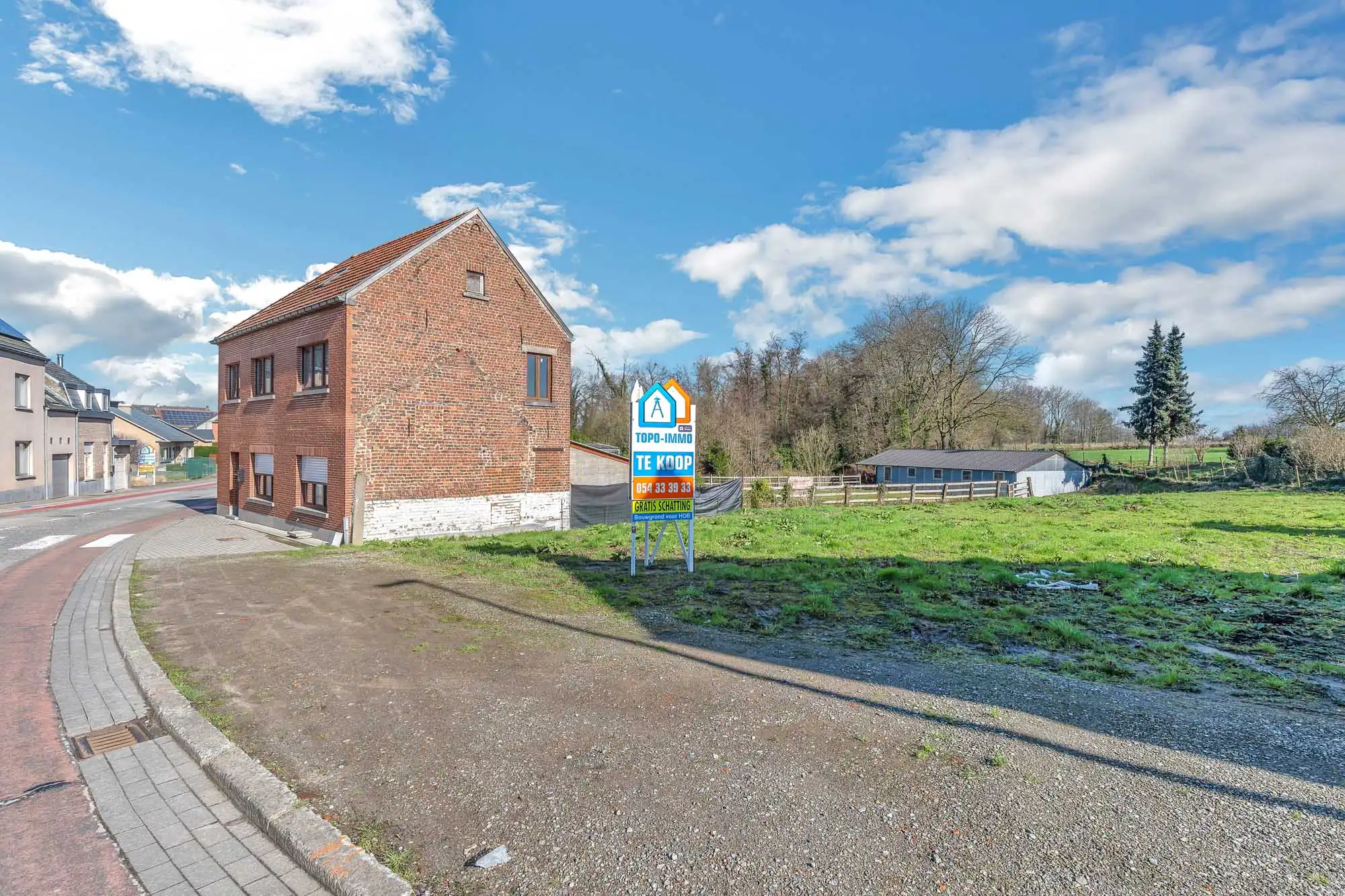 Perceel bouwgrond voor HOB foto 3