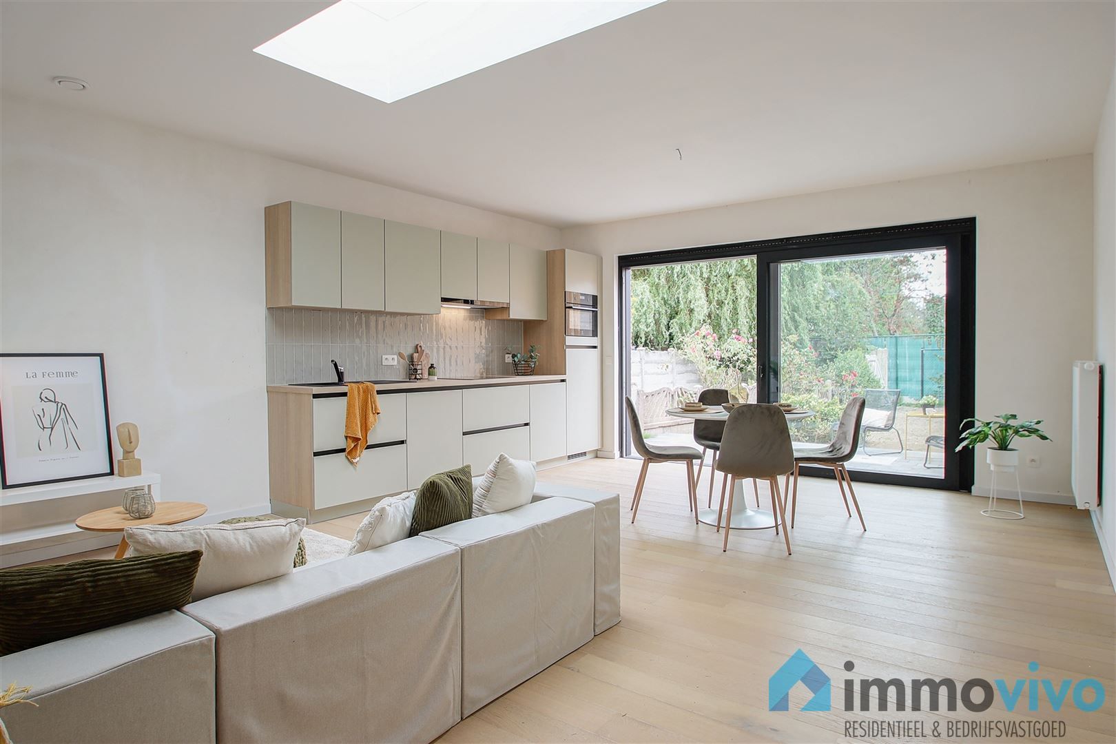 Instapklare, volledig gerenoveerde woning met zonnepanelen in Niel. foto 9